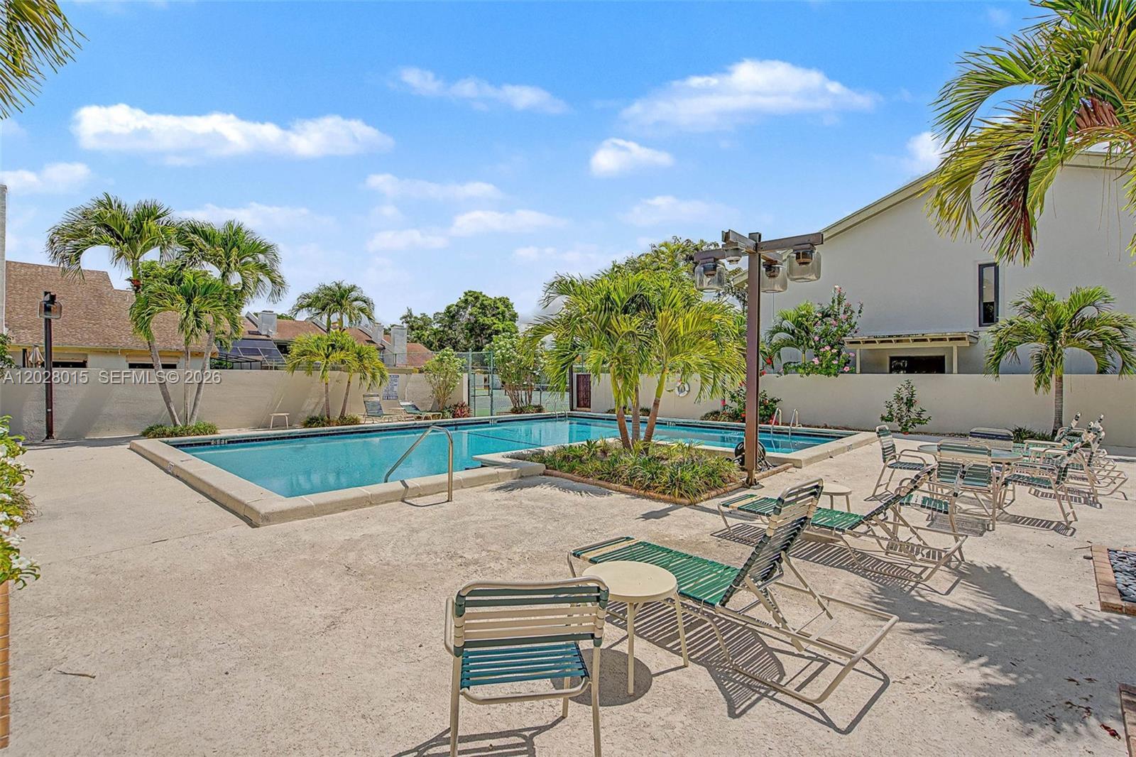 6671 SW 70th Ter #20 South Miami, FL 33143