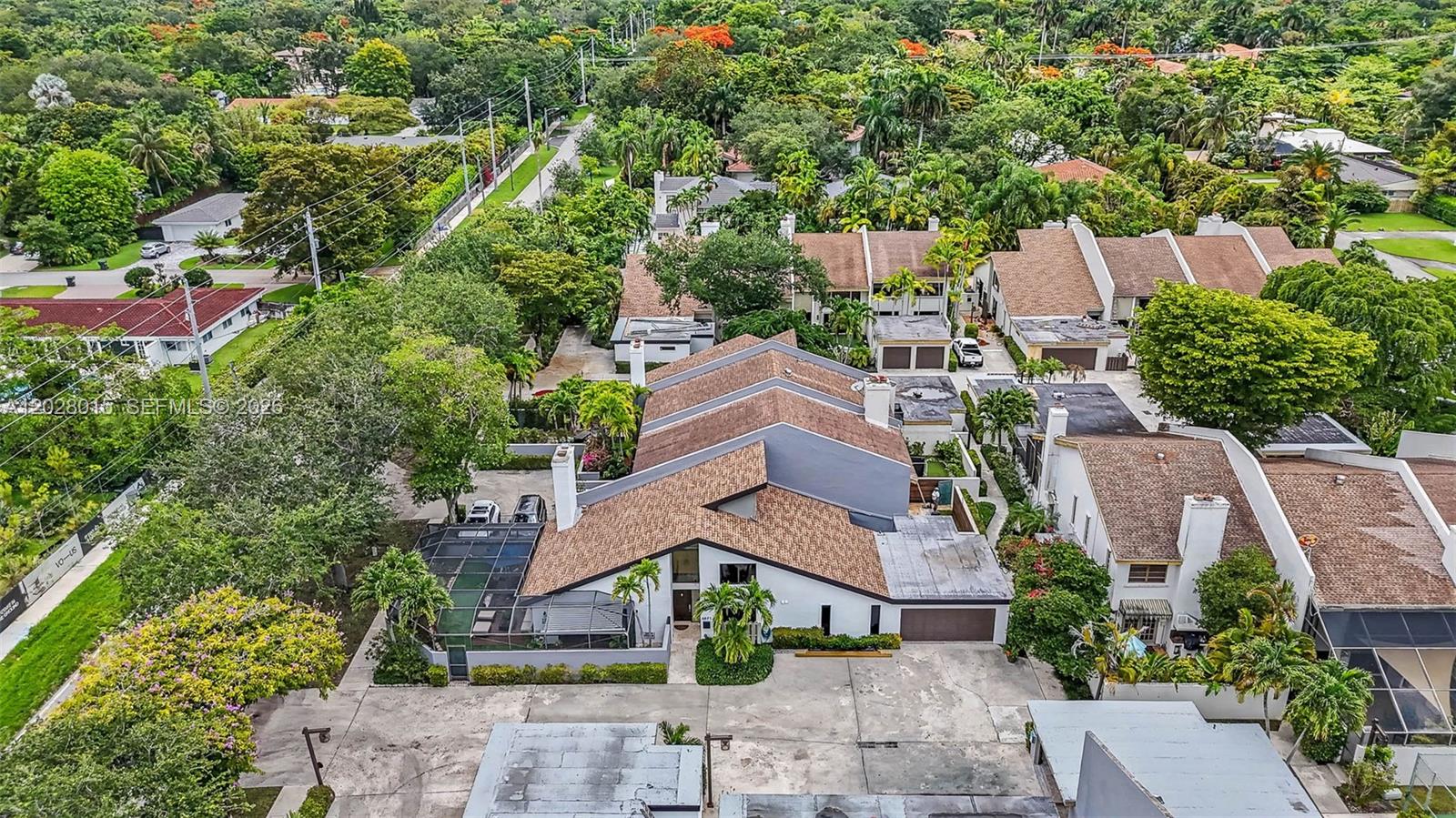 6671 SW 70th Ter #20 South Miami, FL 33143