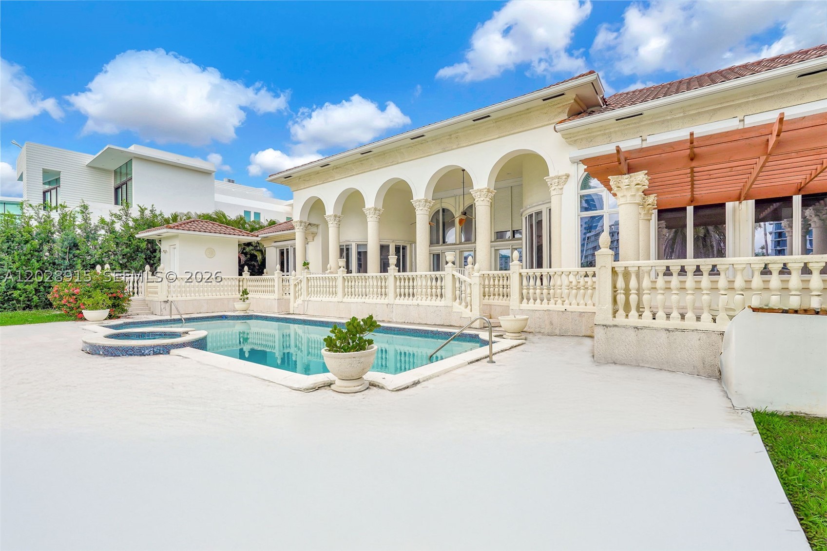 166 Bal Bay Dr Bal Harbour, FL 33154