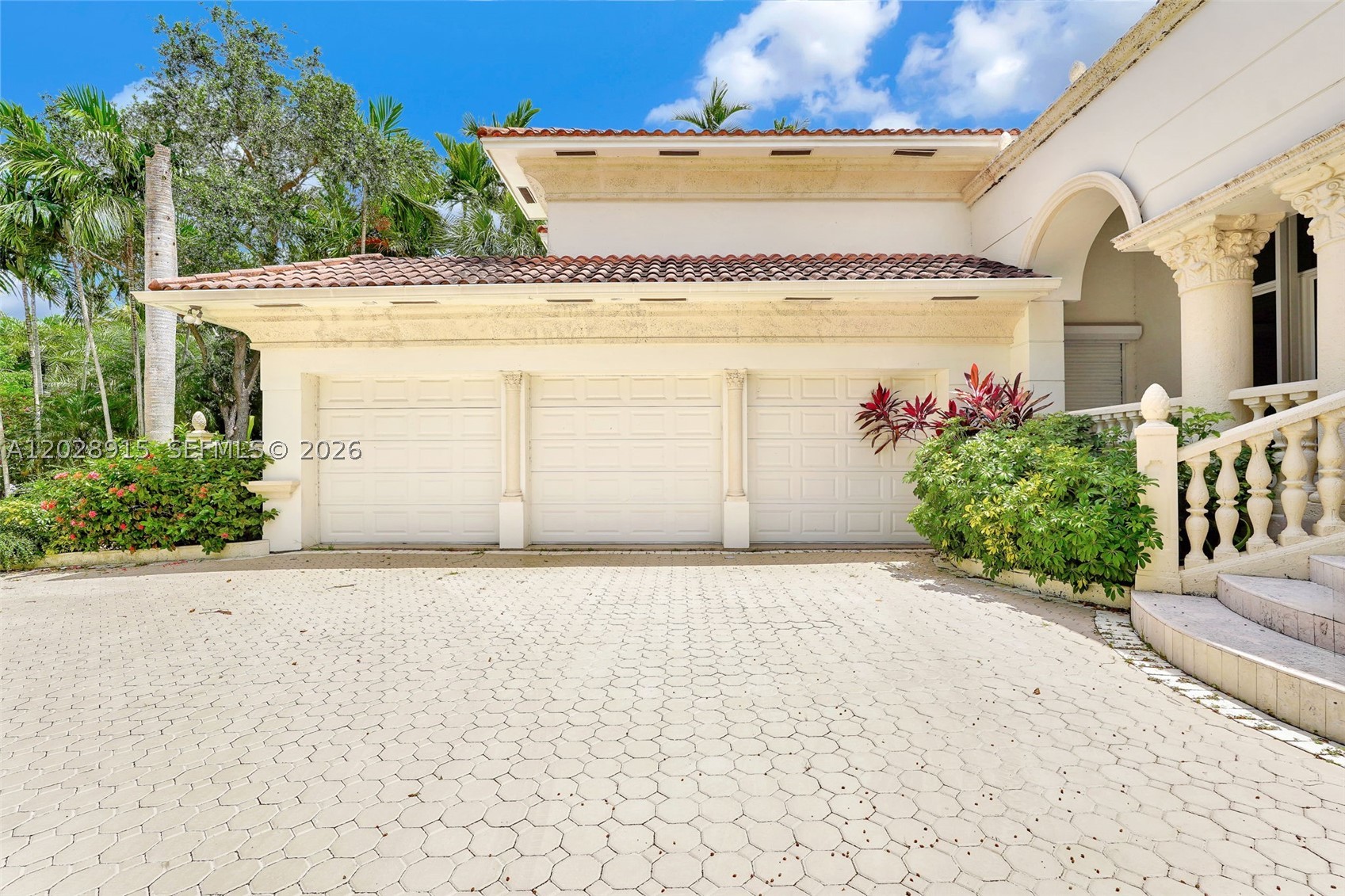 166 Bal Bay Dr Bal Harbour, FL 33154