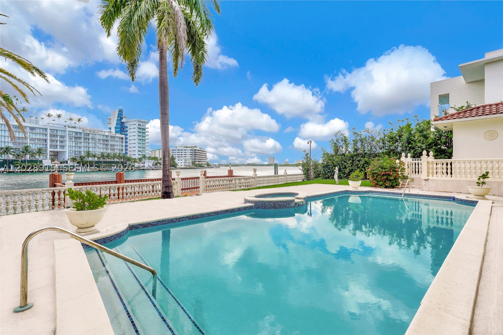166 Bal Bay Dr Bal Harbour, FL 33154