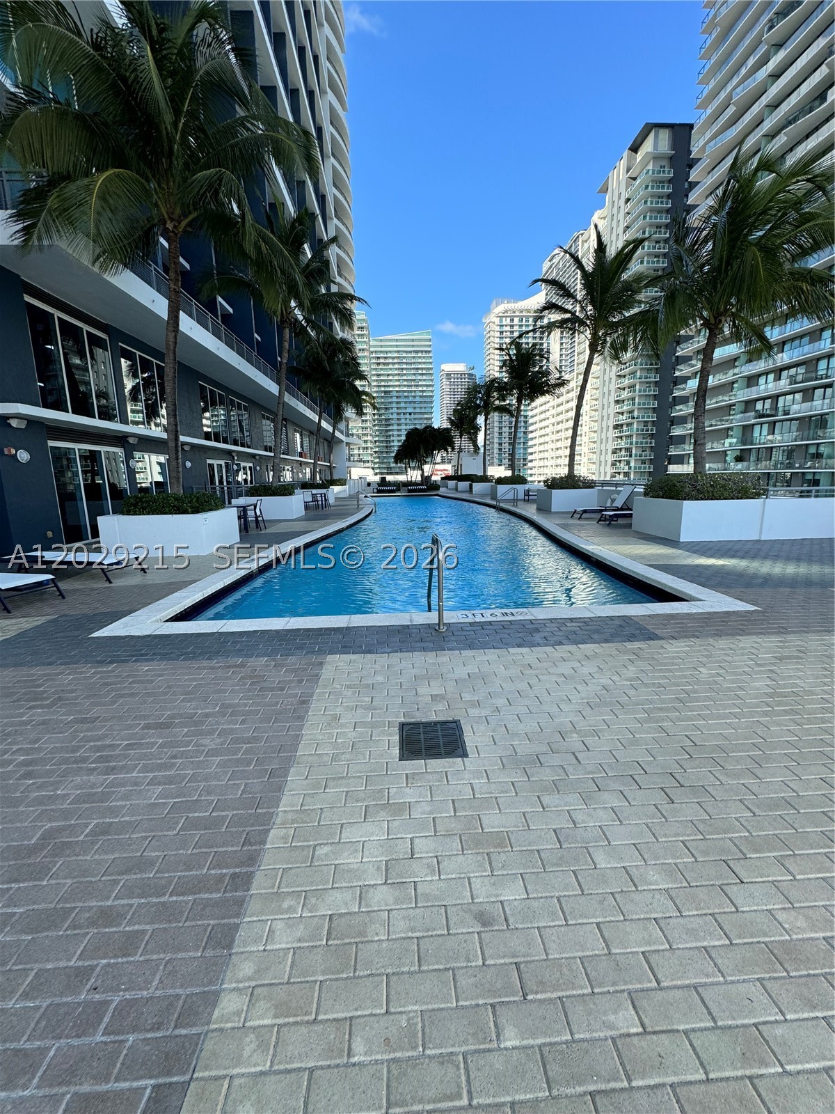 image Infinity at Brickell15