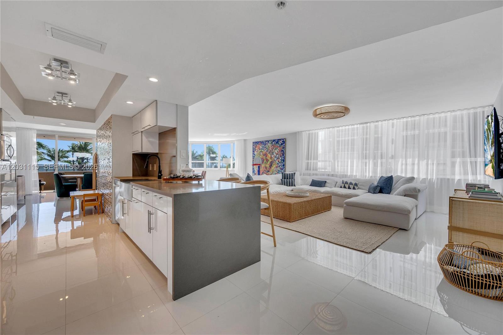 10175 Collins Ave #102