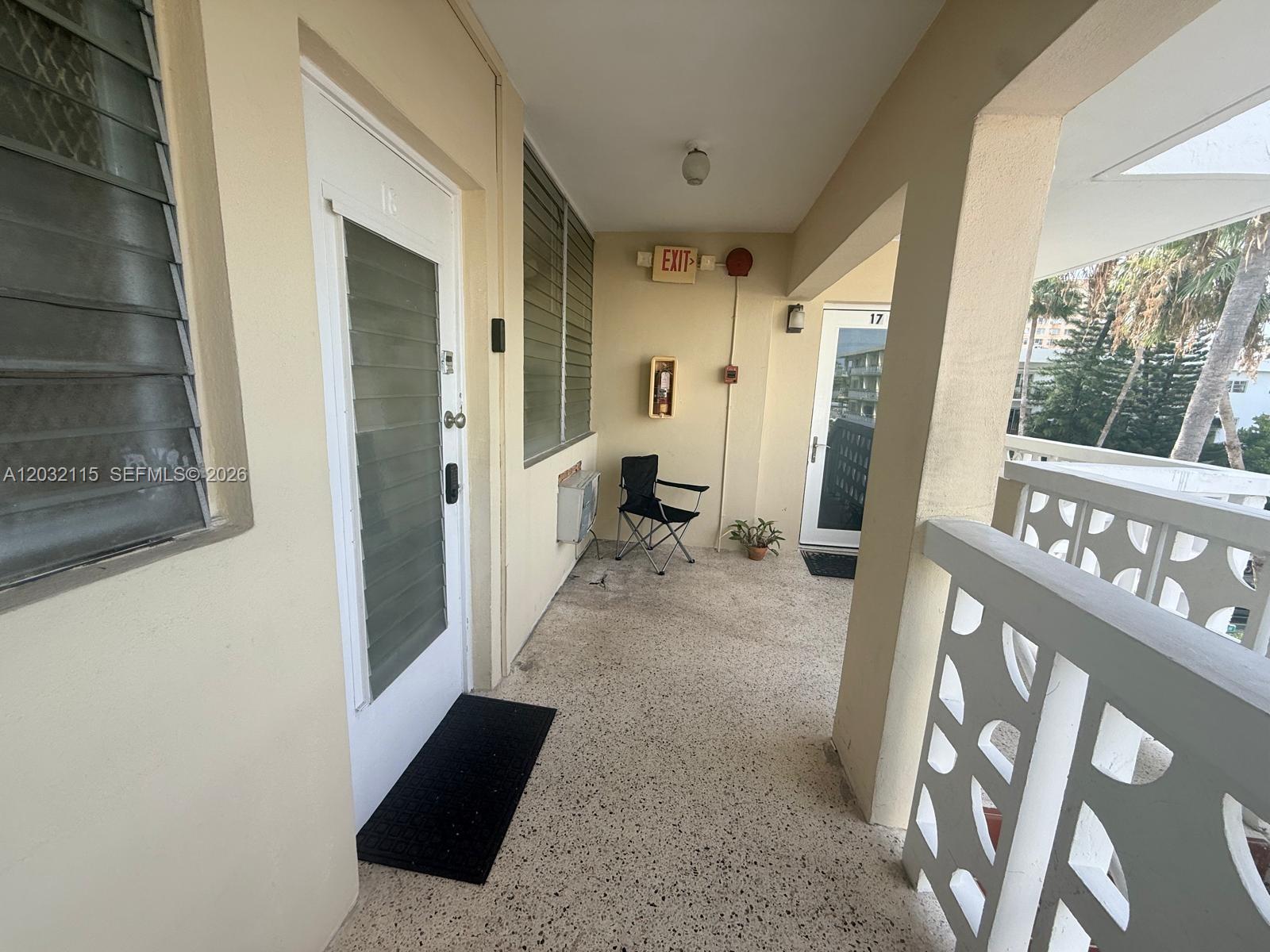 900 Euclid Ave #18