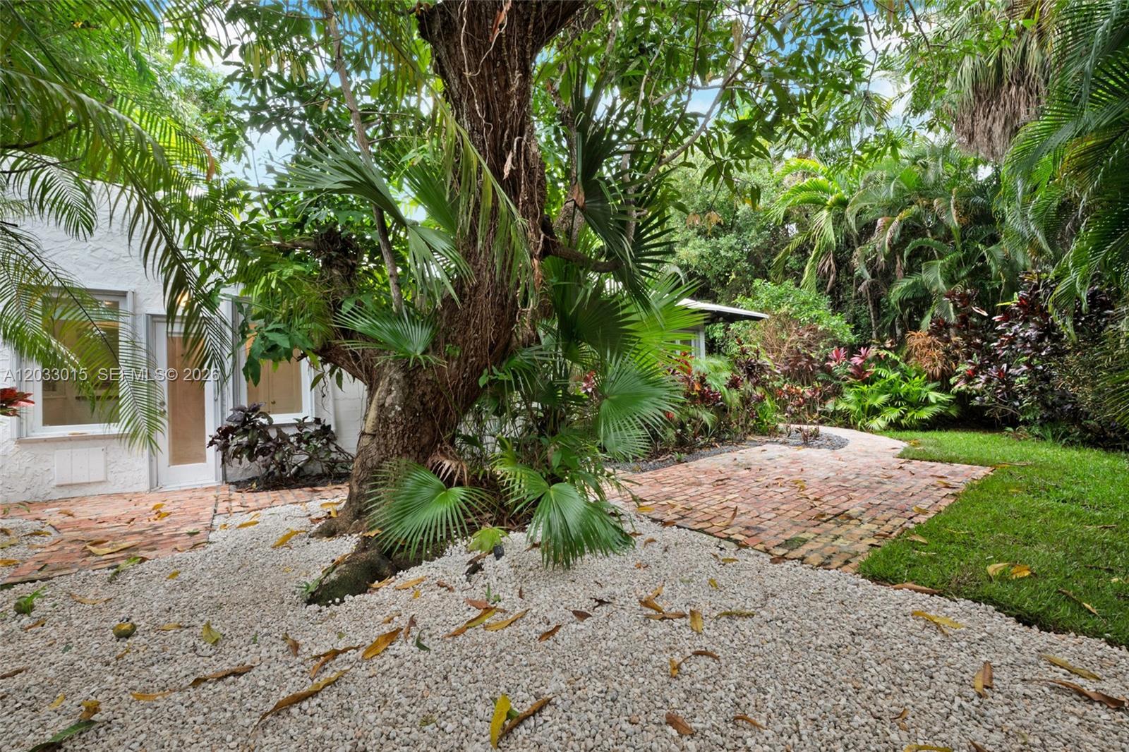 3797 El Prado Miami, FL 33133