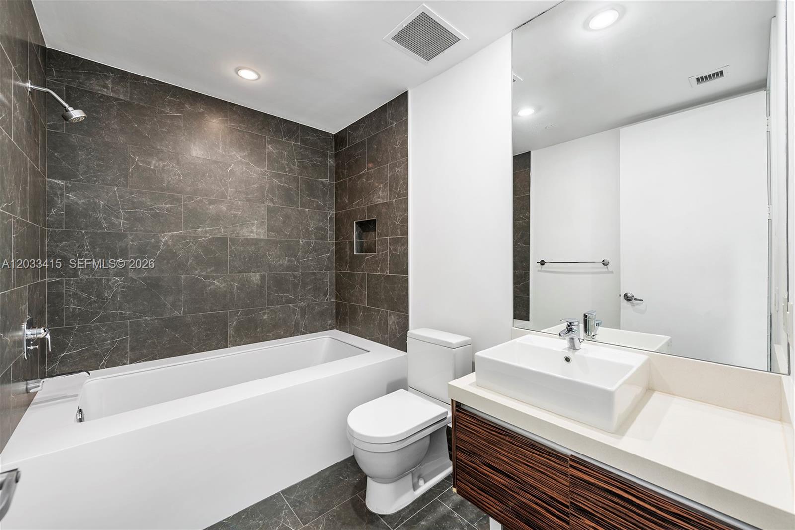 image Marquis Residences11