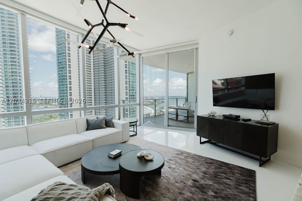  Miami, FL 33132