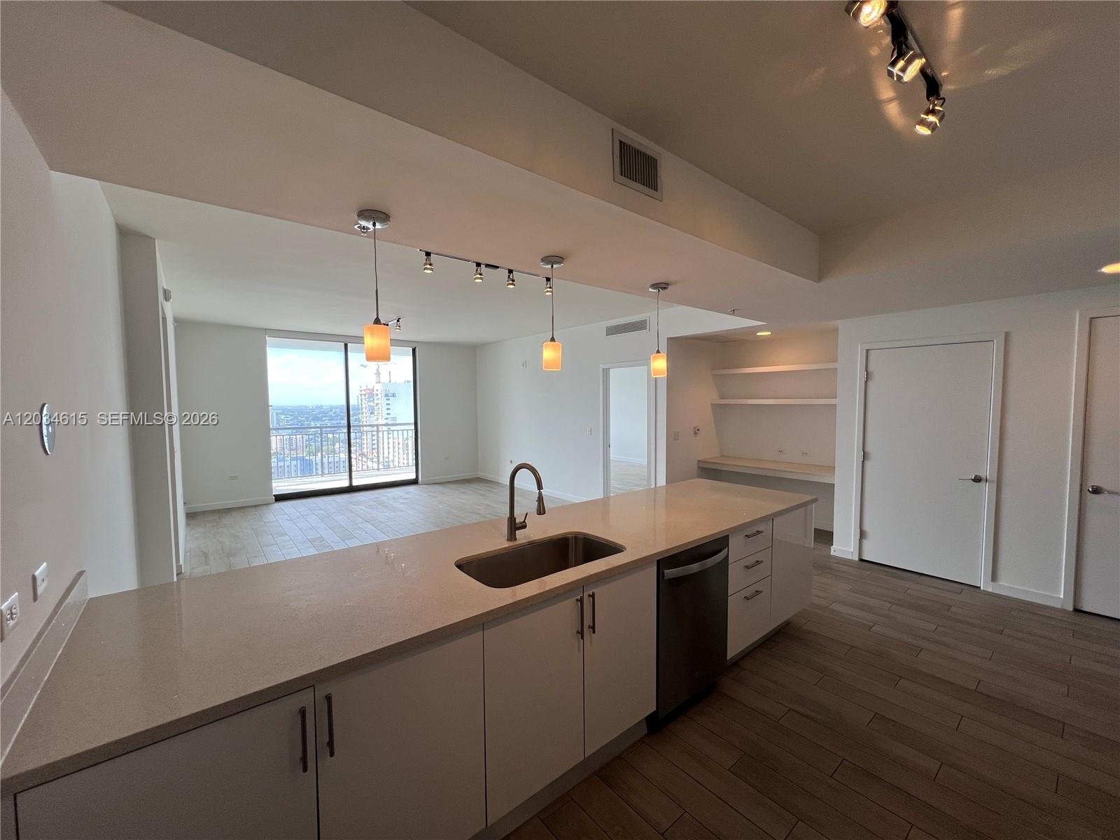 999 SW 1st #2405 Miami, FL 33130