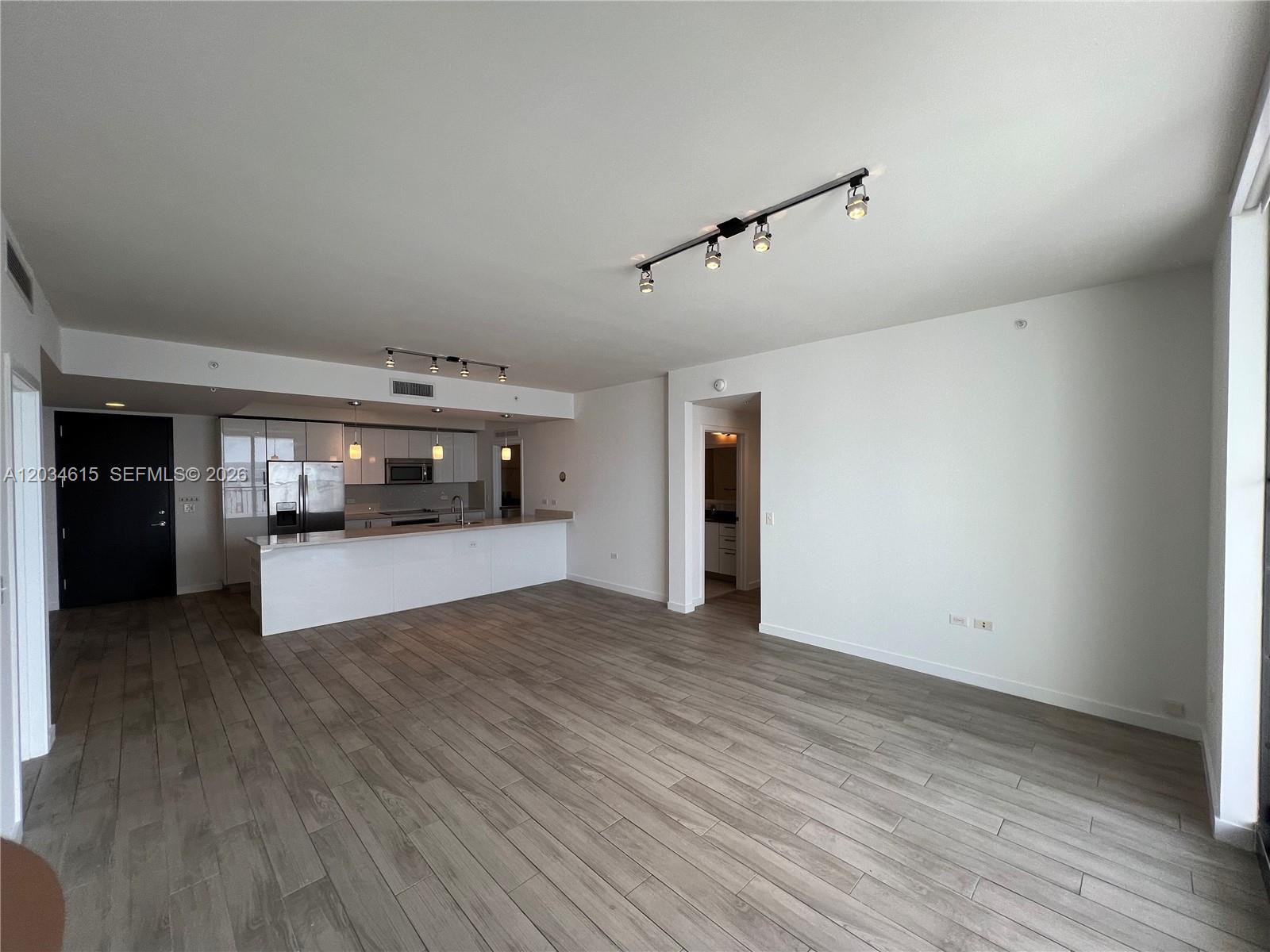 999 SW 1st #2405 Miami, FL 33130