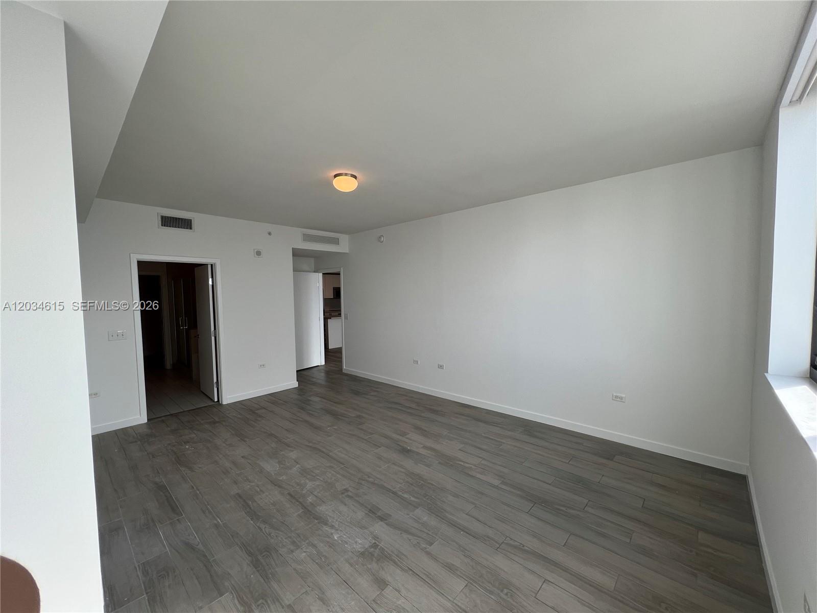 999 SW 1st #2405 Miami, FL 33130