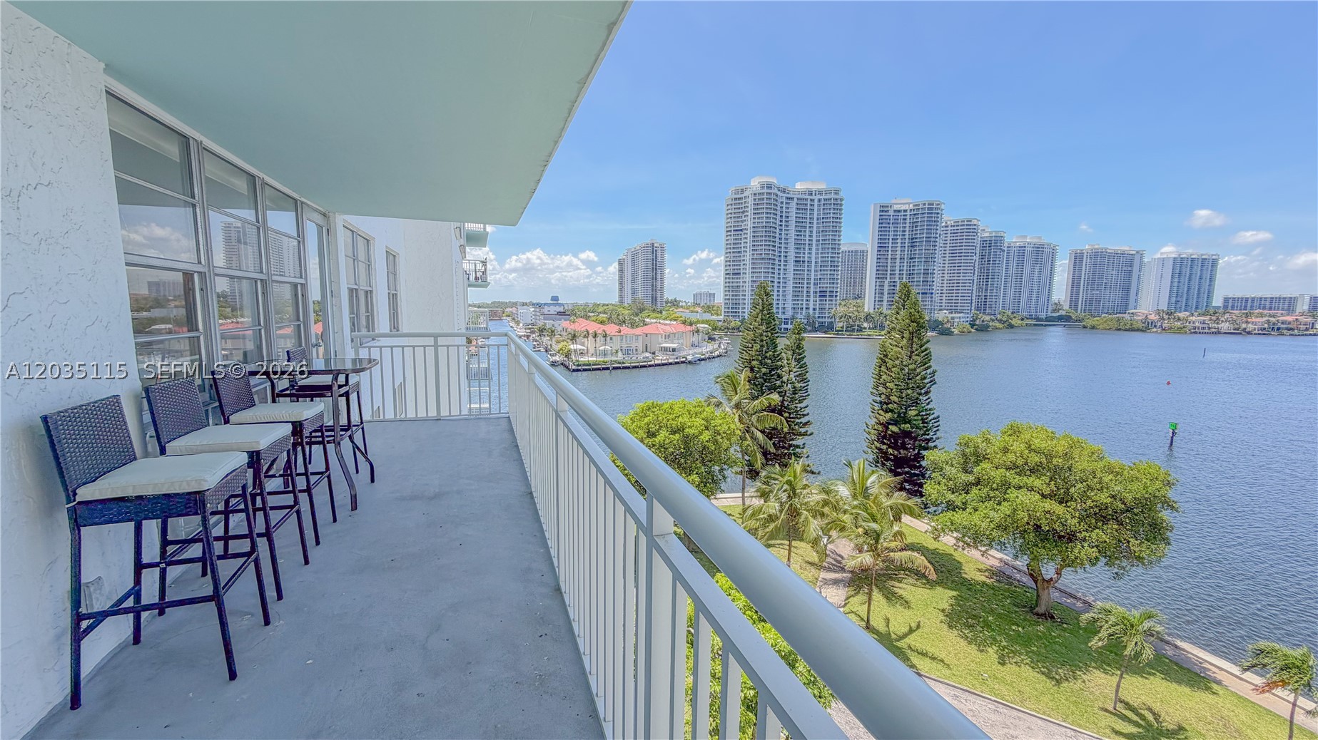 image Winston Towers 50029
