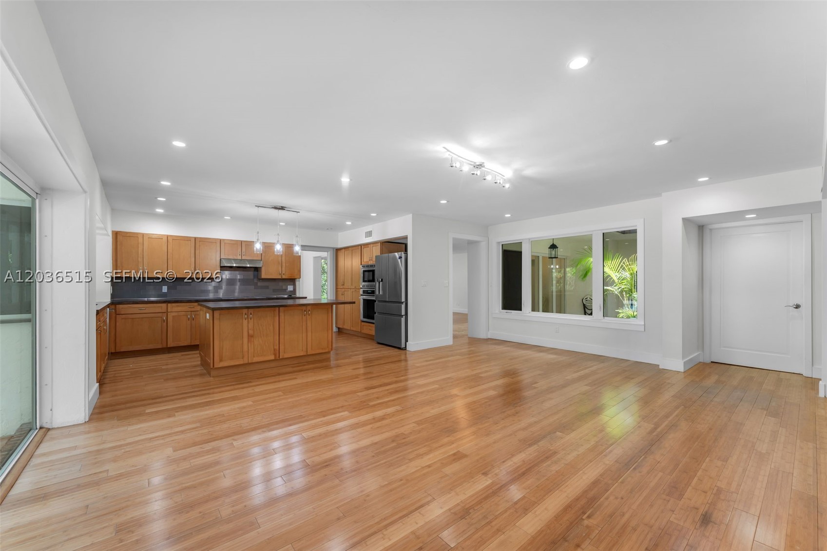 7711 SW 47th Ave Coral Gables, FL 33143