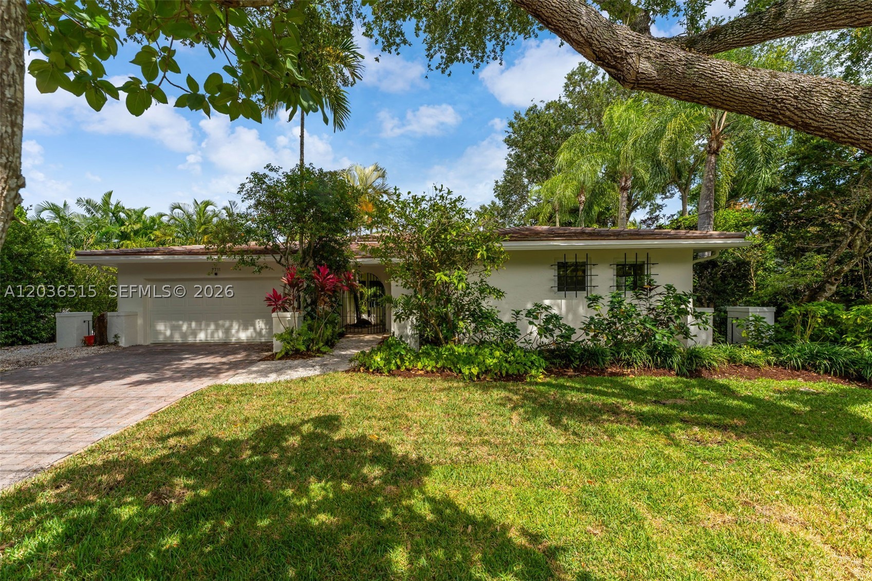 7711 SW 47th Ave Coral Gables, FL 33143