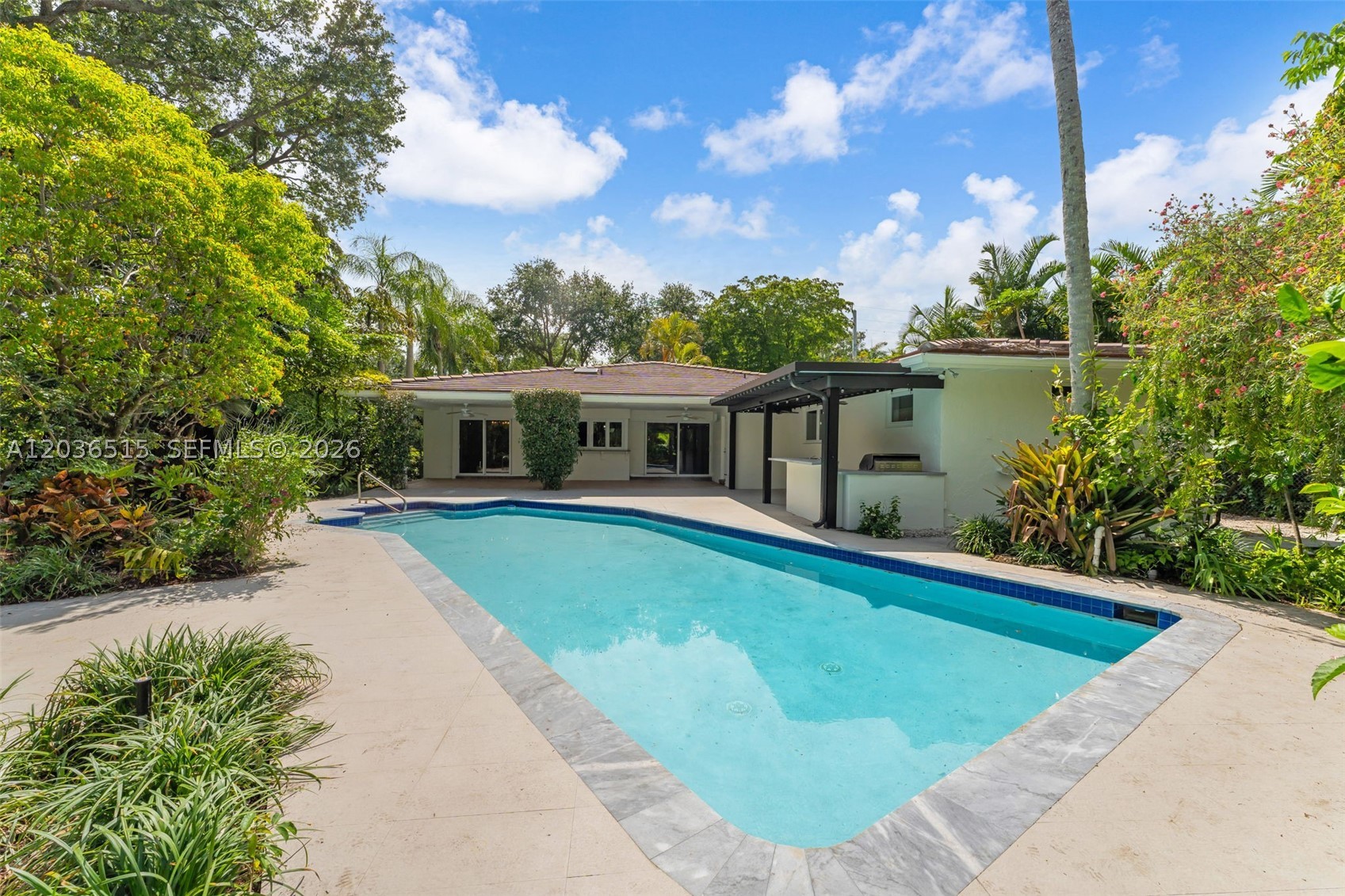 7711 SW 47th Ave Coral Gables, FL 33143