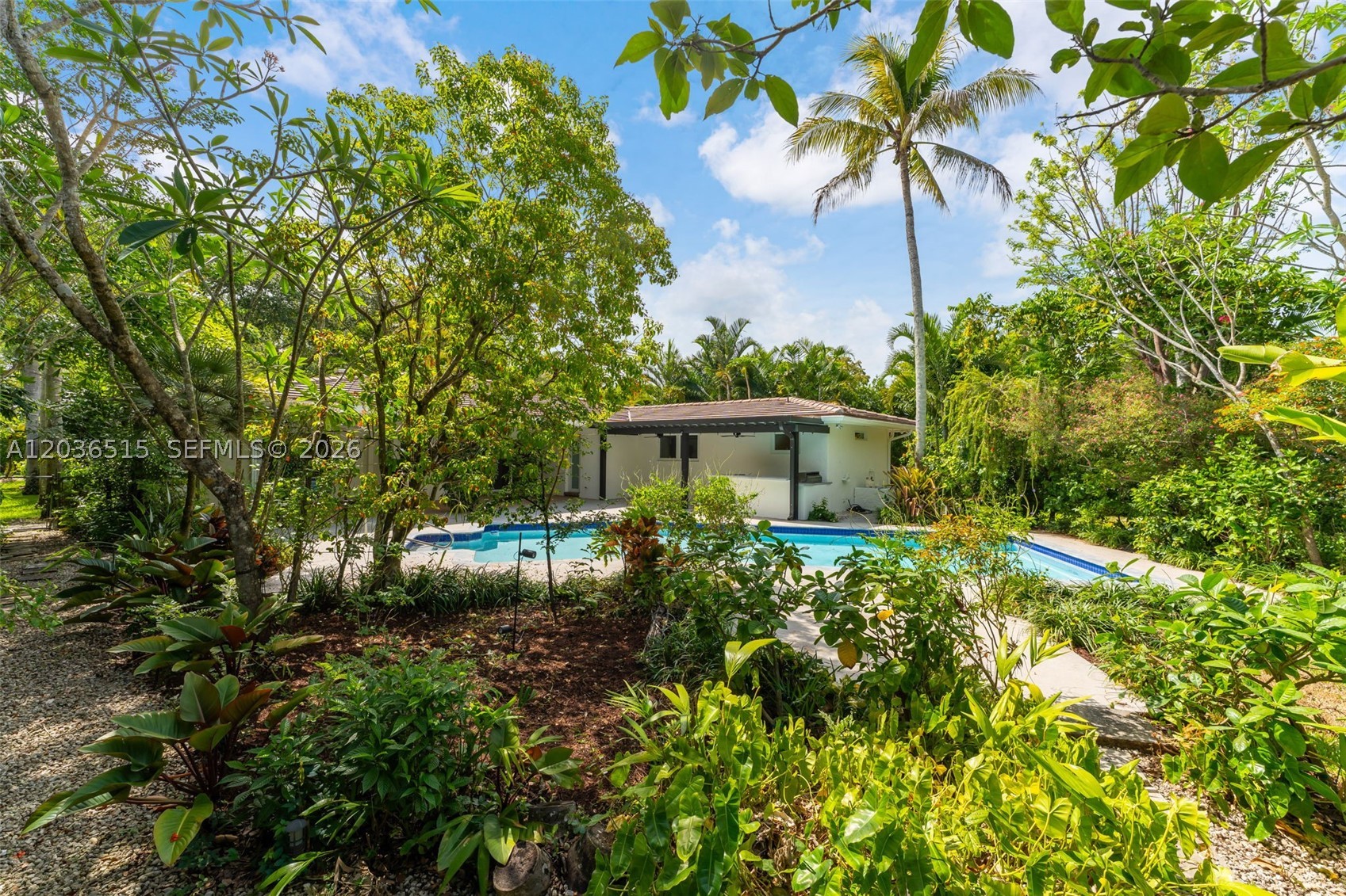 7711 SW 47th Ave Coral Gables, FL 33143