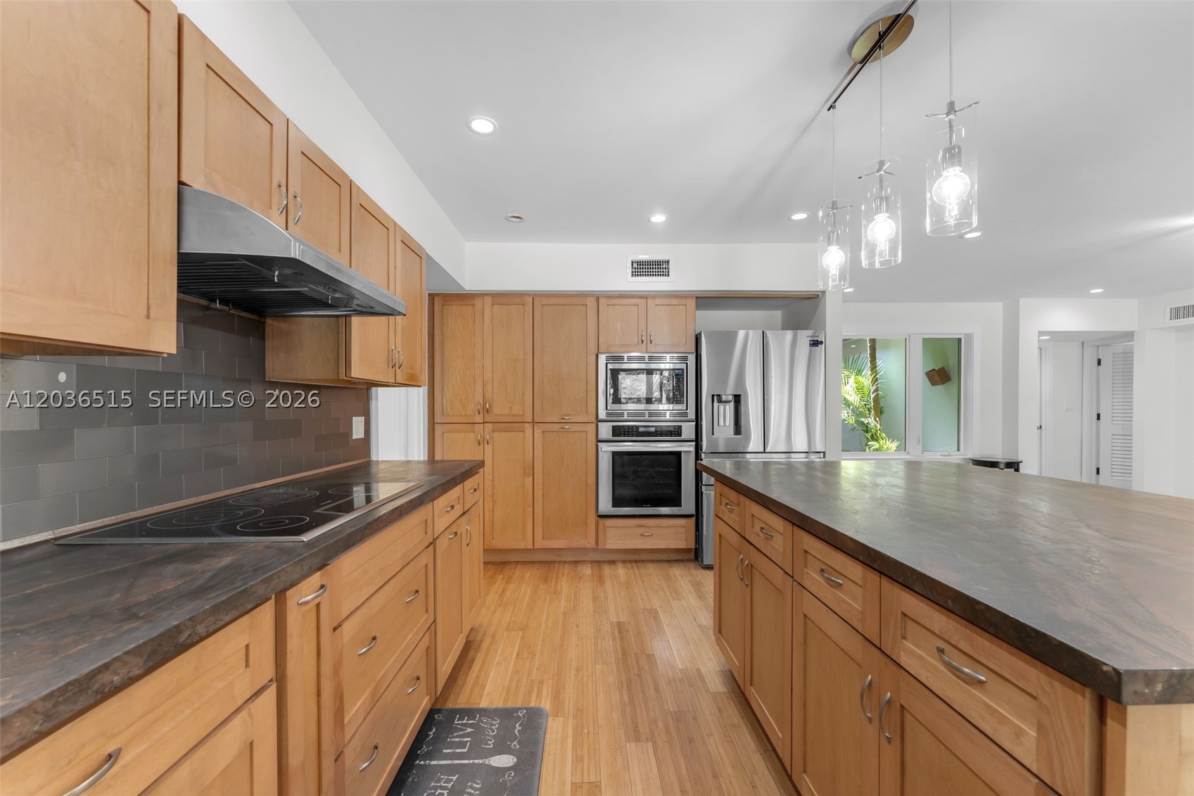 7711 SW 47th Ave Coral Gables, FL 33143