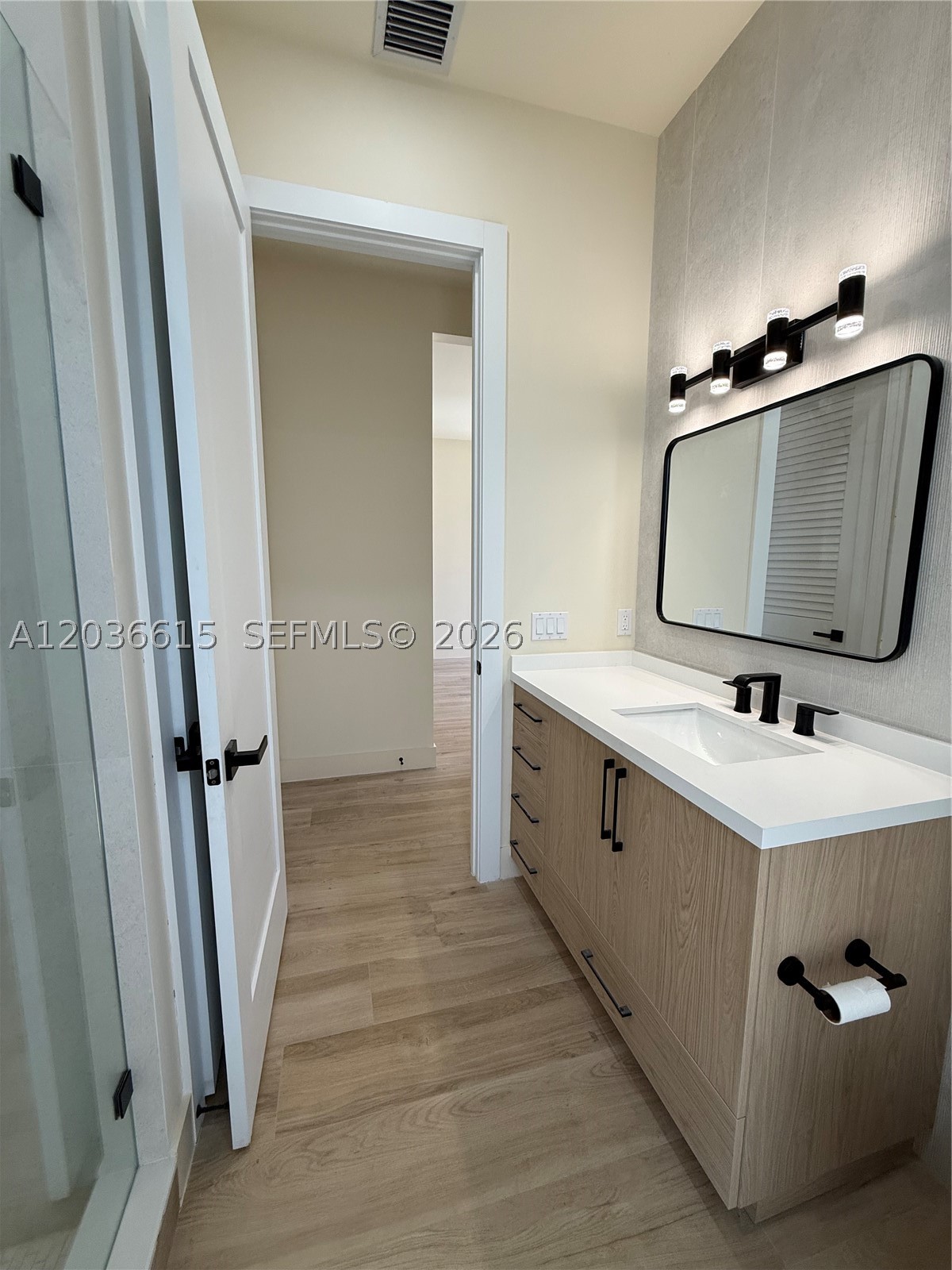 3326 Elizabeth St Miami, FL 33133