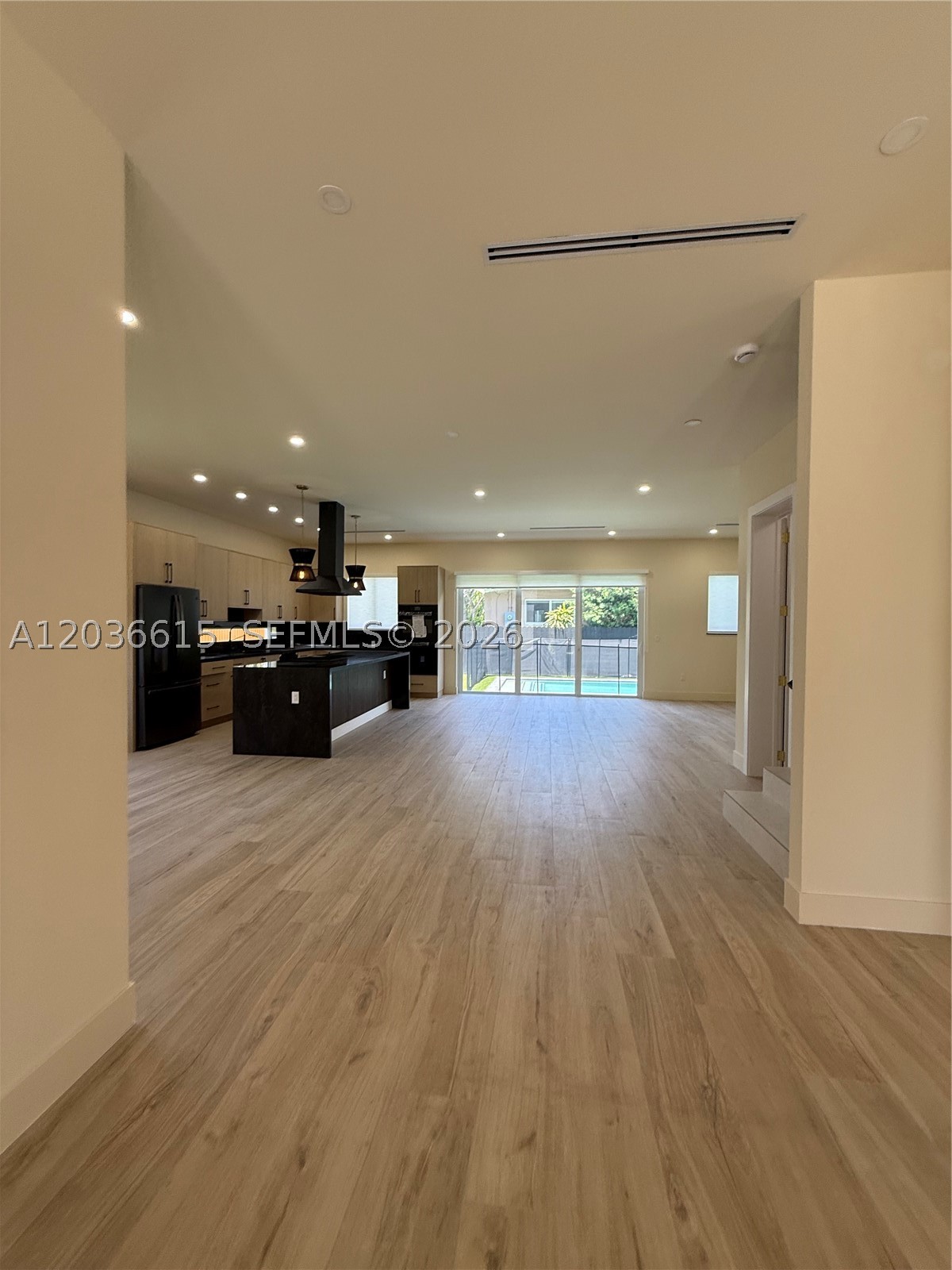 3326 Elizabeth St Miami, FL 33133