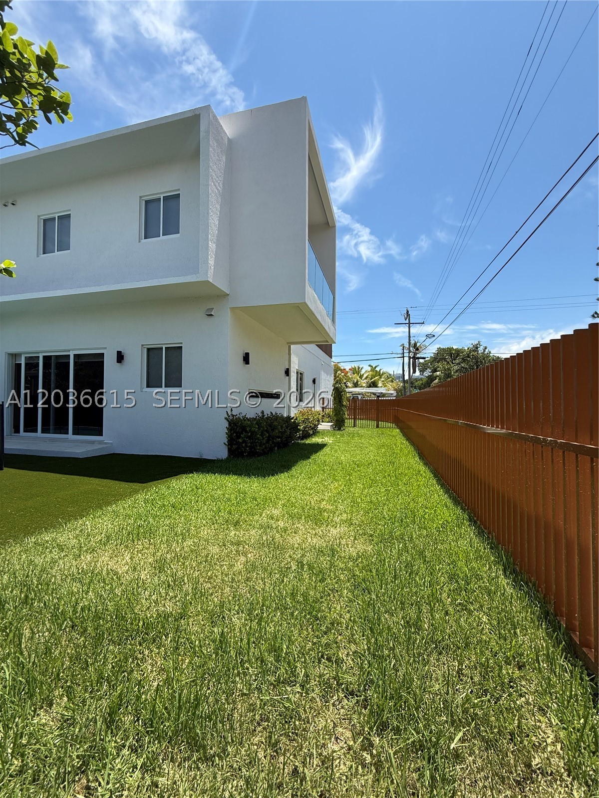 3326 Elizabeth St Miami, FL 33133