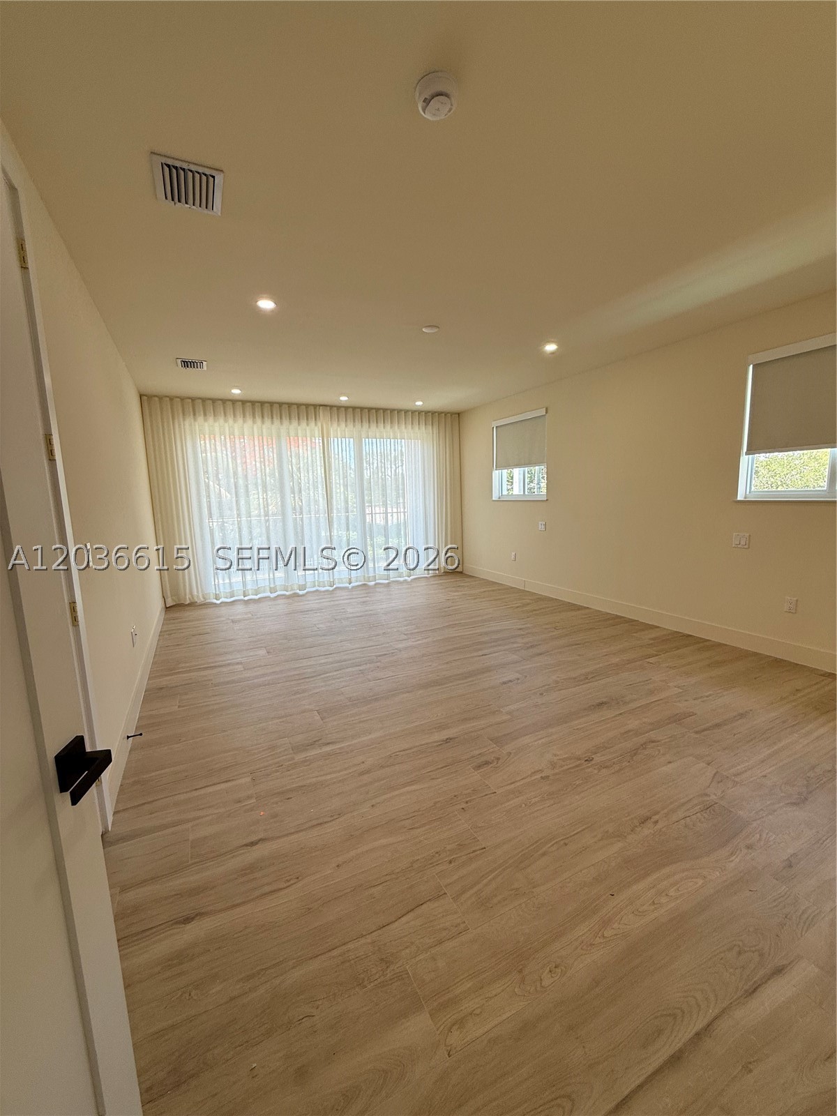 3326 Elizabeth St Miami, FL 33133