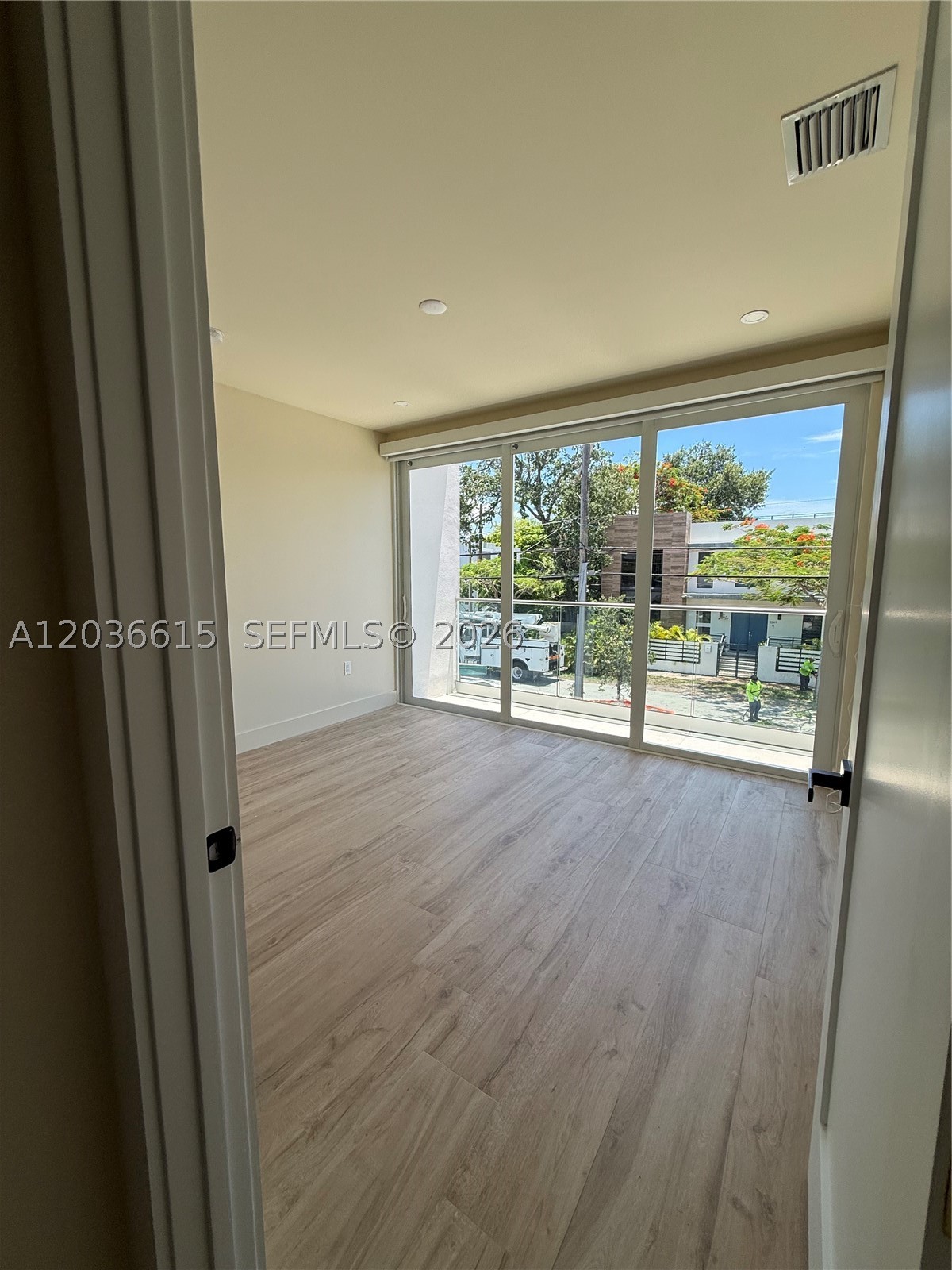 3326 Elizabeth St Miami, FL 33133