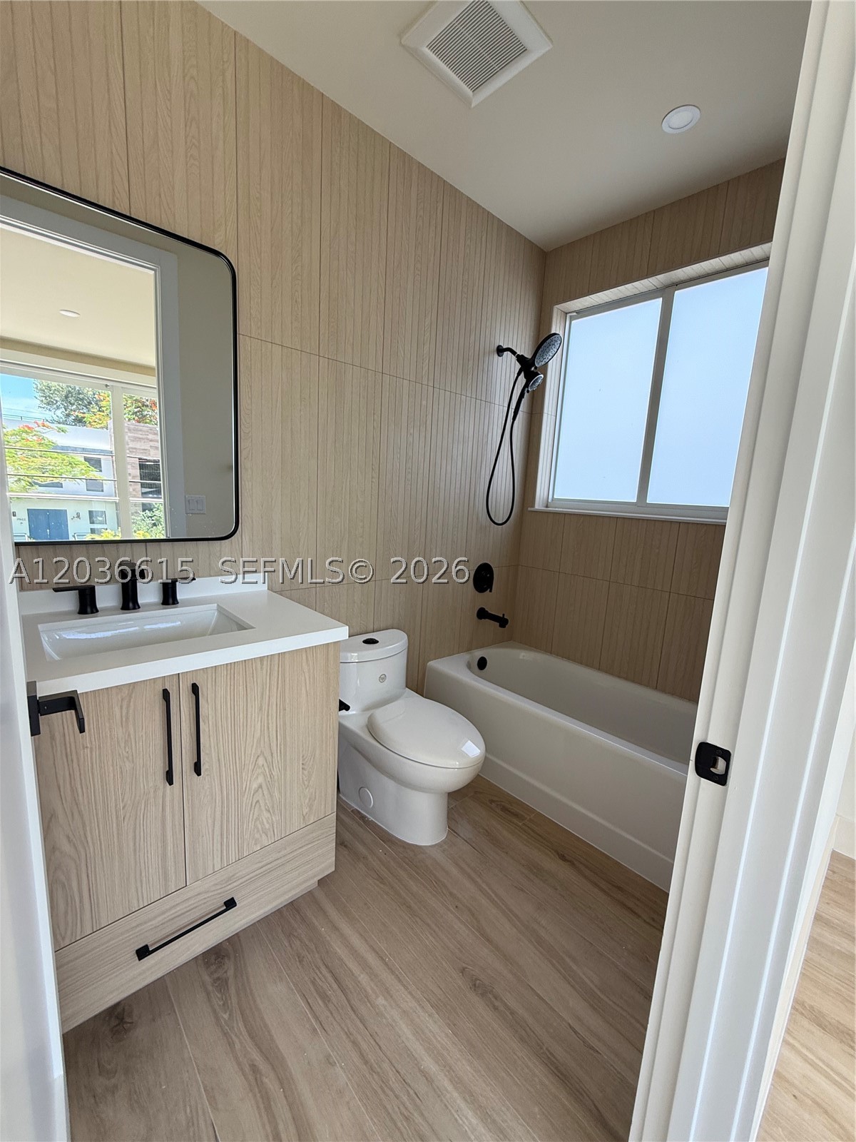3326 Elizabeth St Miami, FL 33133