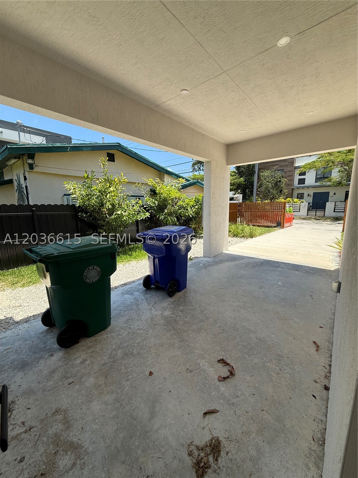 3326 Elizabeth St Miami, FL 33133