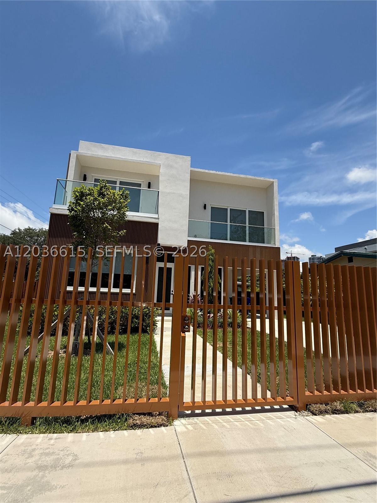 3326 Elizabeth St Miami, FL 33133