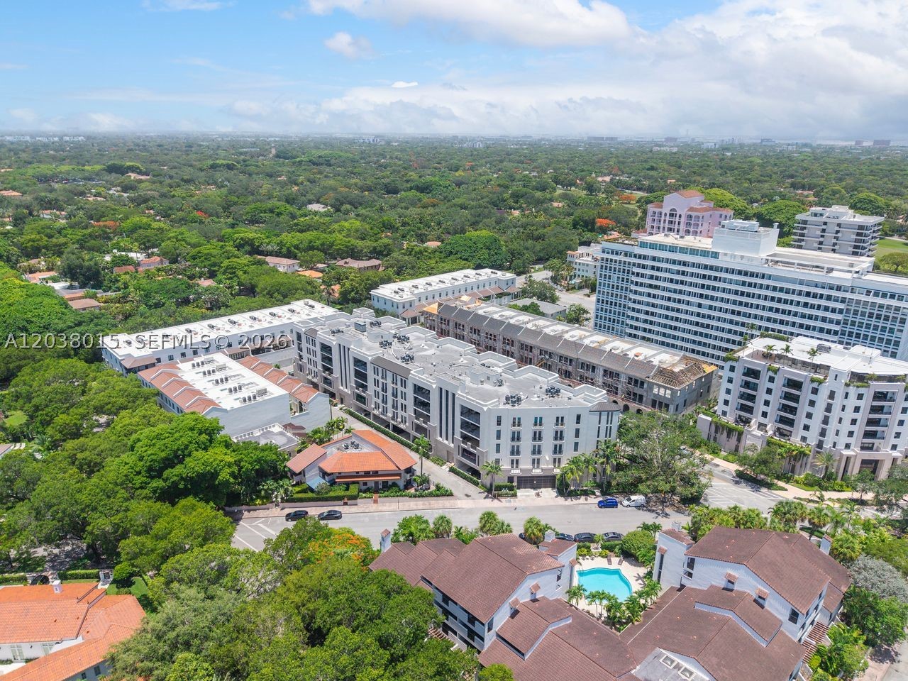 718 Valencia Ave #403 Coral Gables, FL 33134