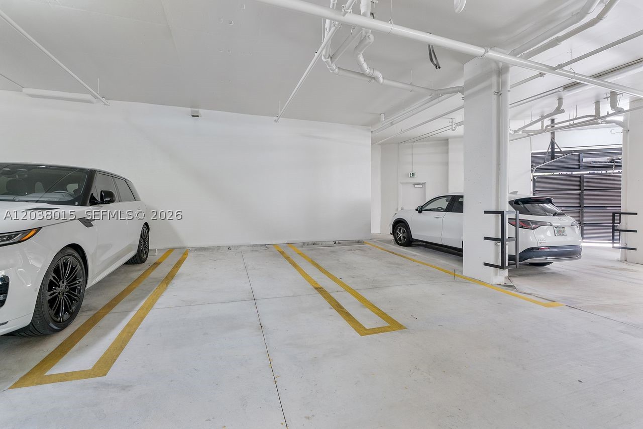 718 Valencia Ave #403 Coral Gables, FL 33134