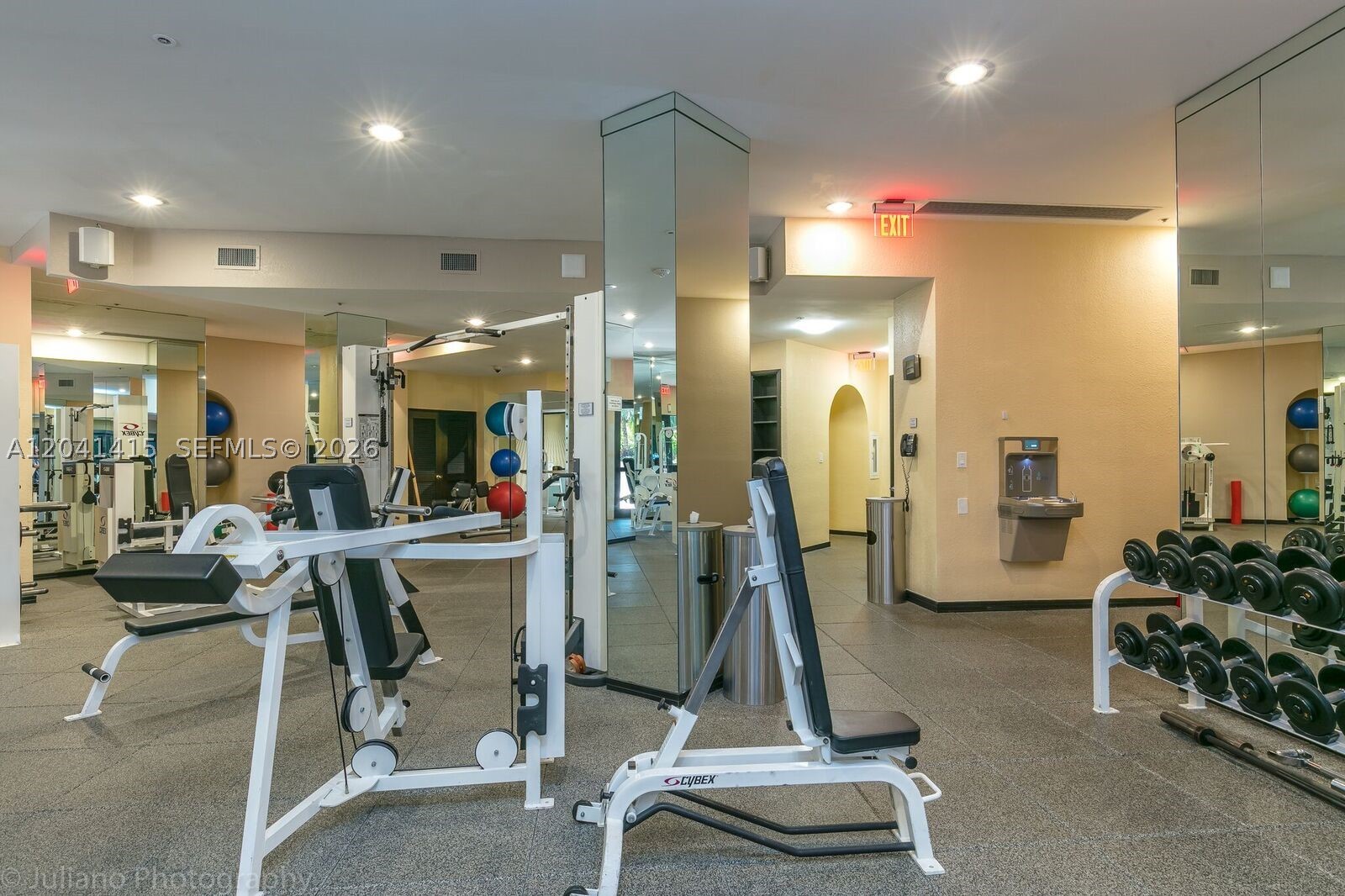 1581 Brickell Ave #903 Miami, FL 33129