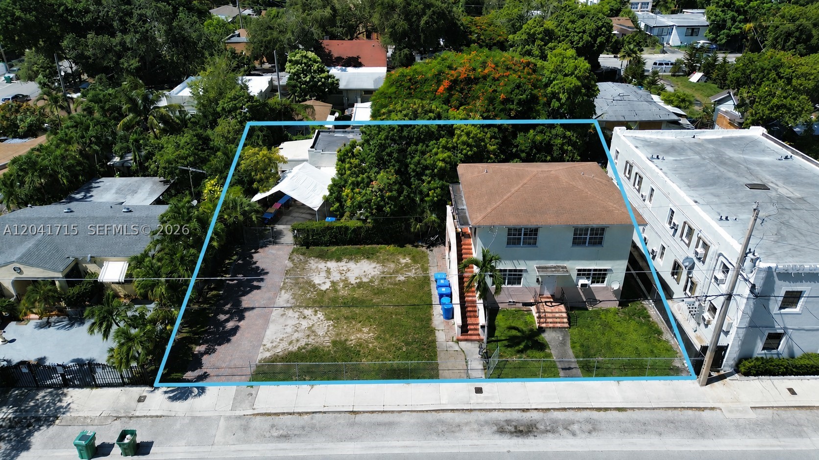 255 NW 32nd St