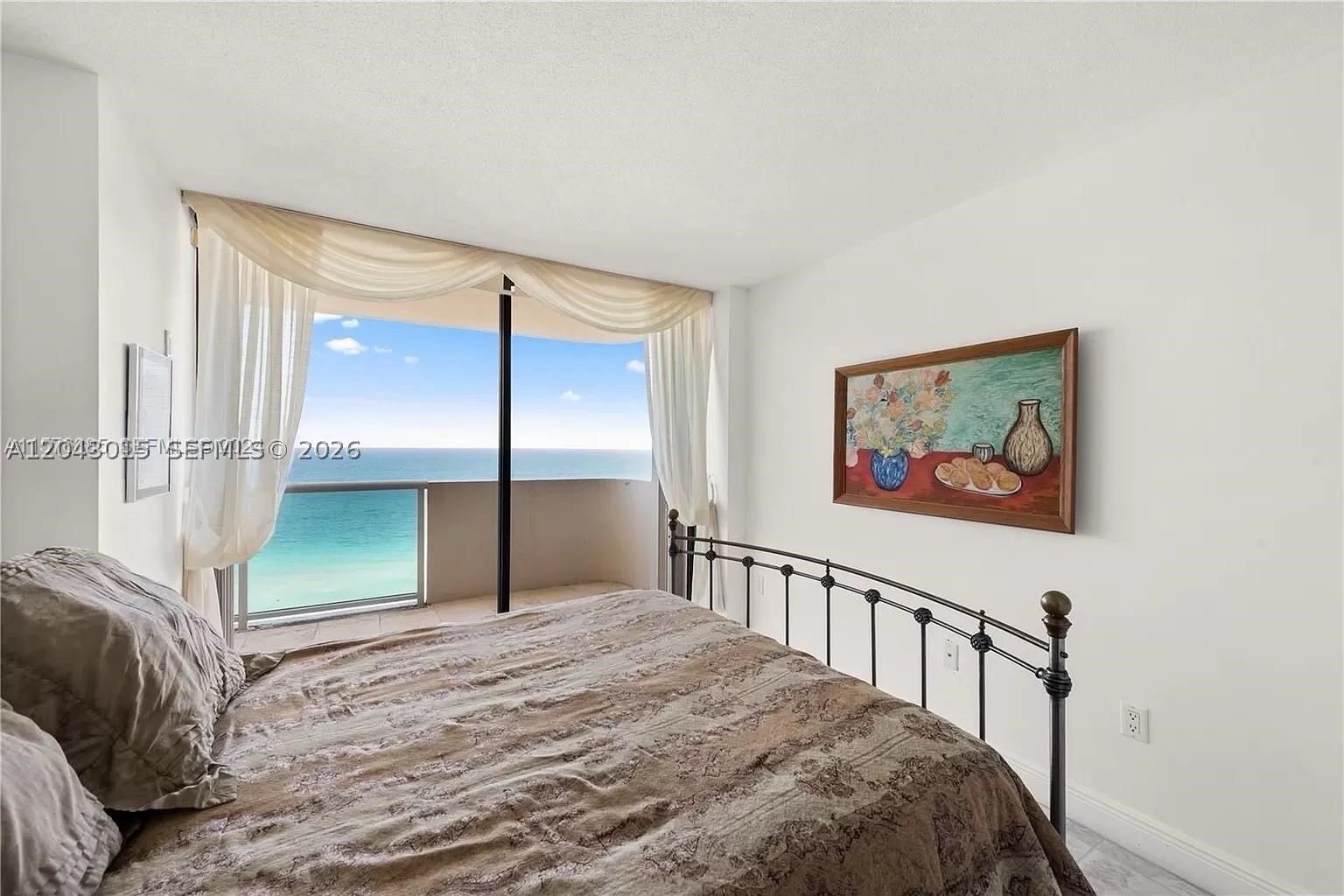 5757 Collins Ave #2006 Miami Beach, FL 33140