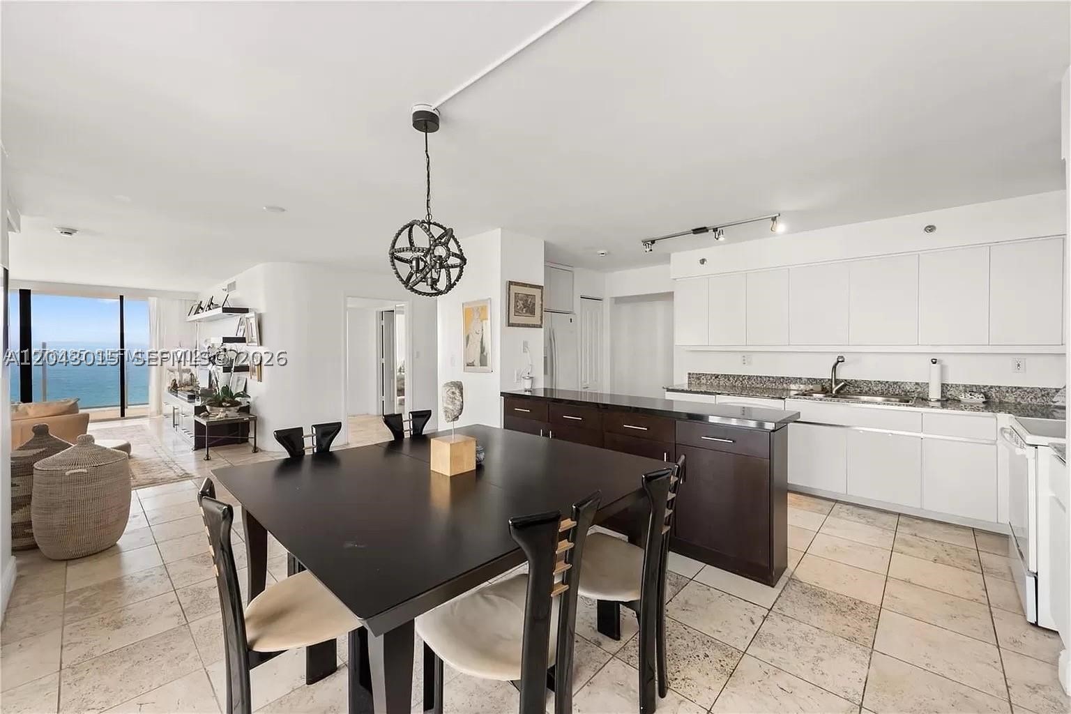 5757 Collins Ave #2006 Miami Beach, FL 33140