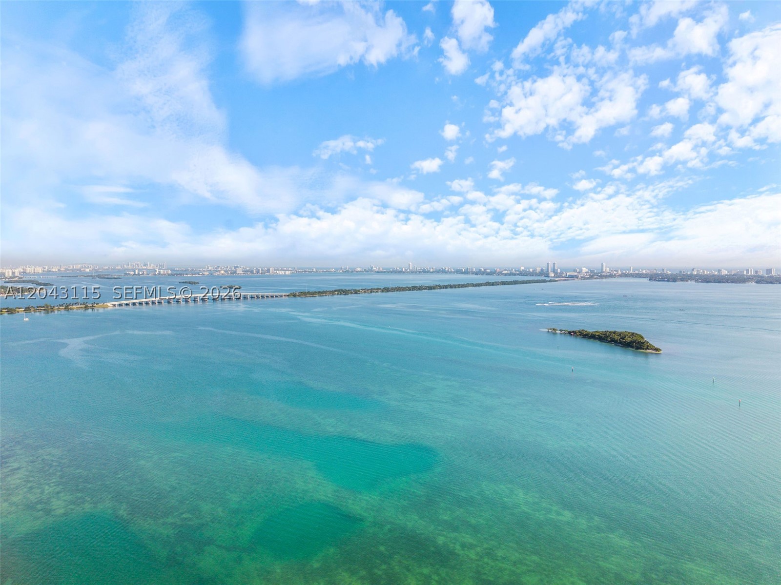 image Paramount Bay36