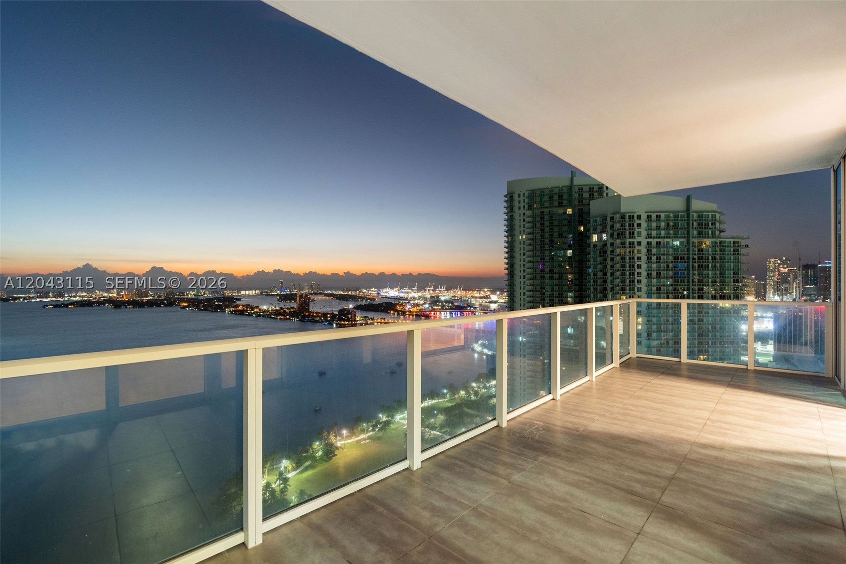 image Paramount Bay5