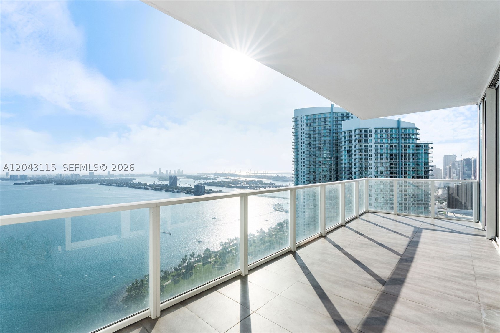 image Paramount Bay6