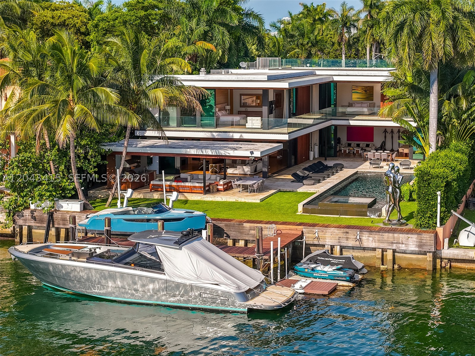 126 W San Marino Dr