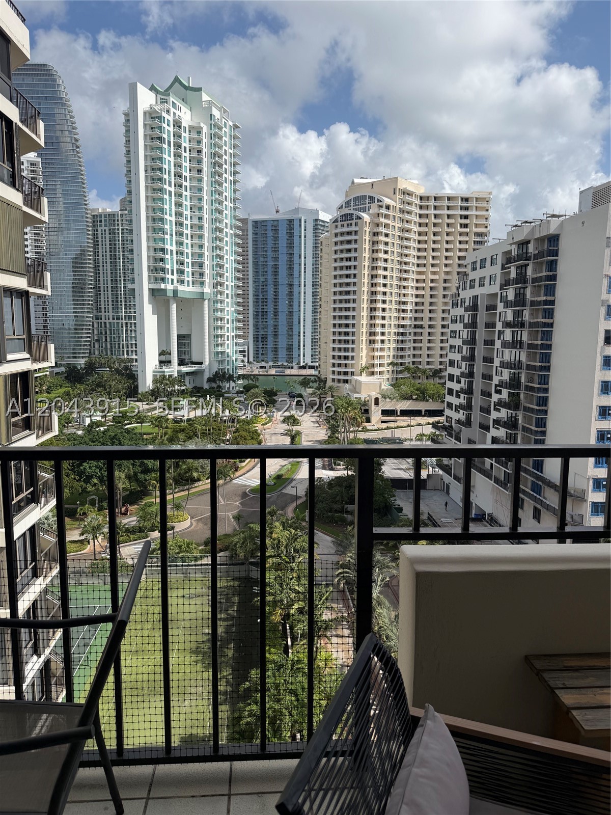 image Brickell Key One4
