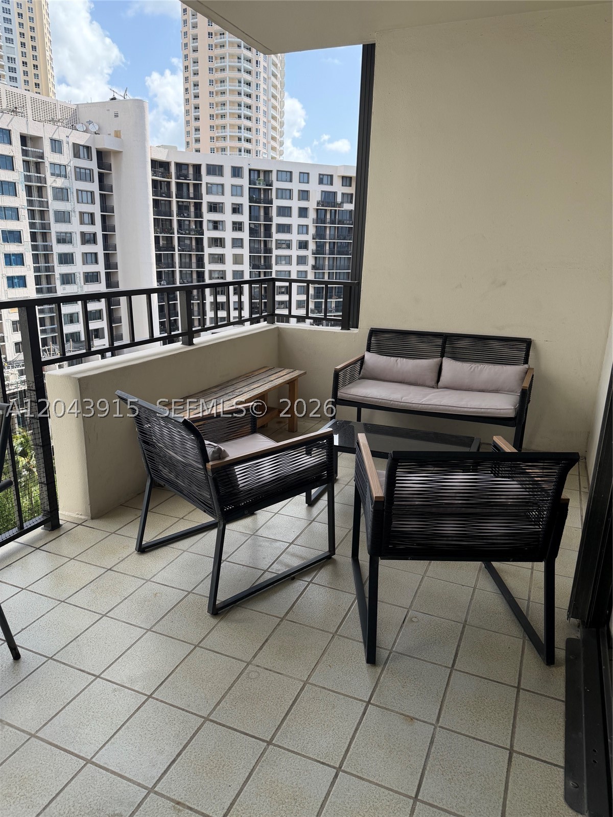 image Brickell Key One5
