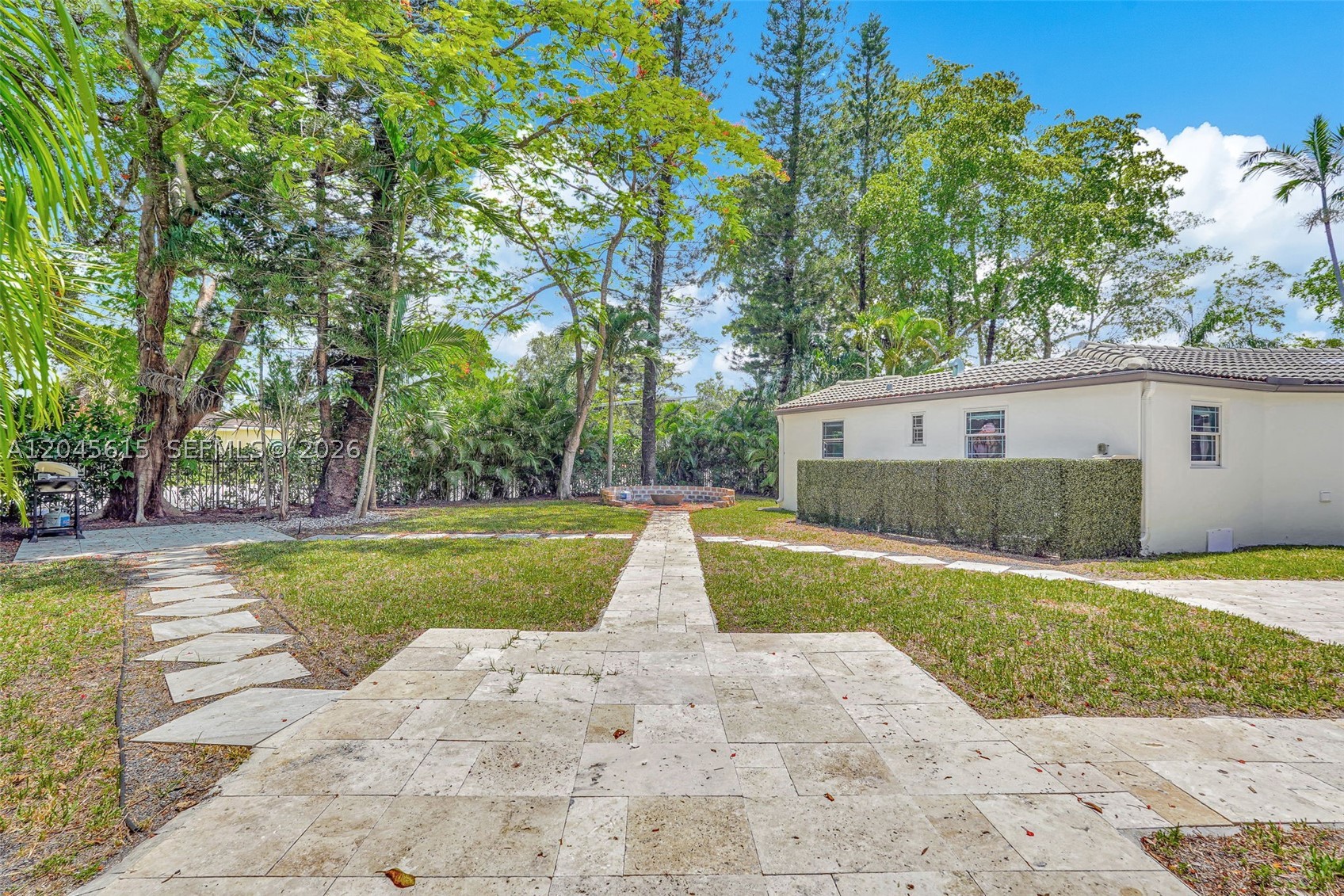 15 NE 95th St Miami Shores, FL 33138