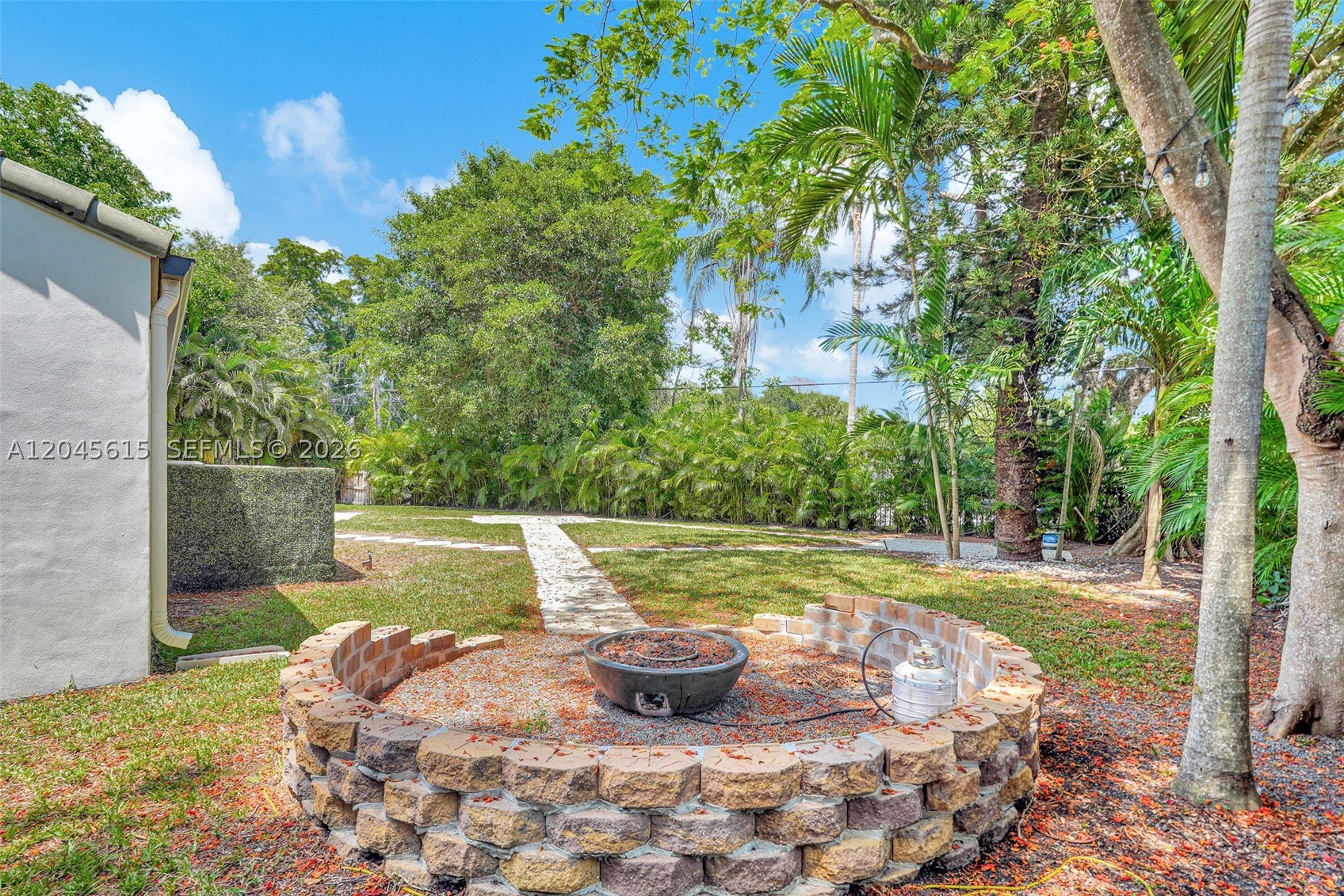 15 NE 95th St Miami Shores, FL 33138