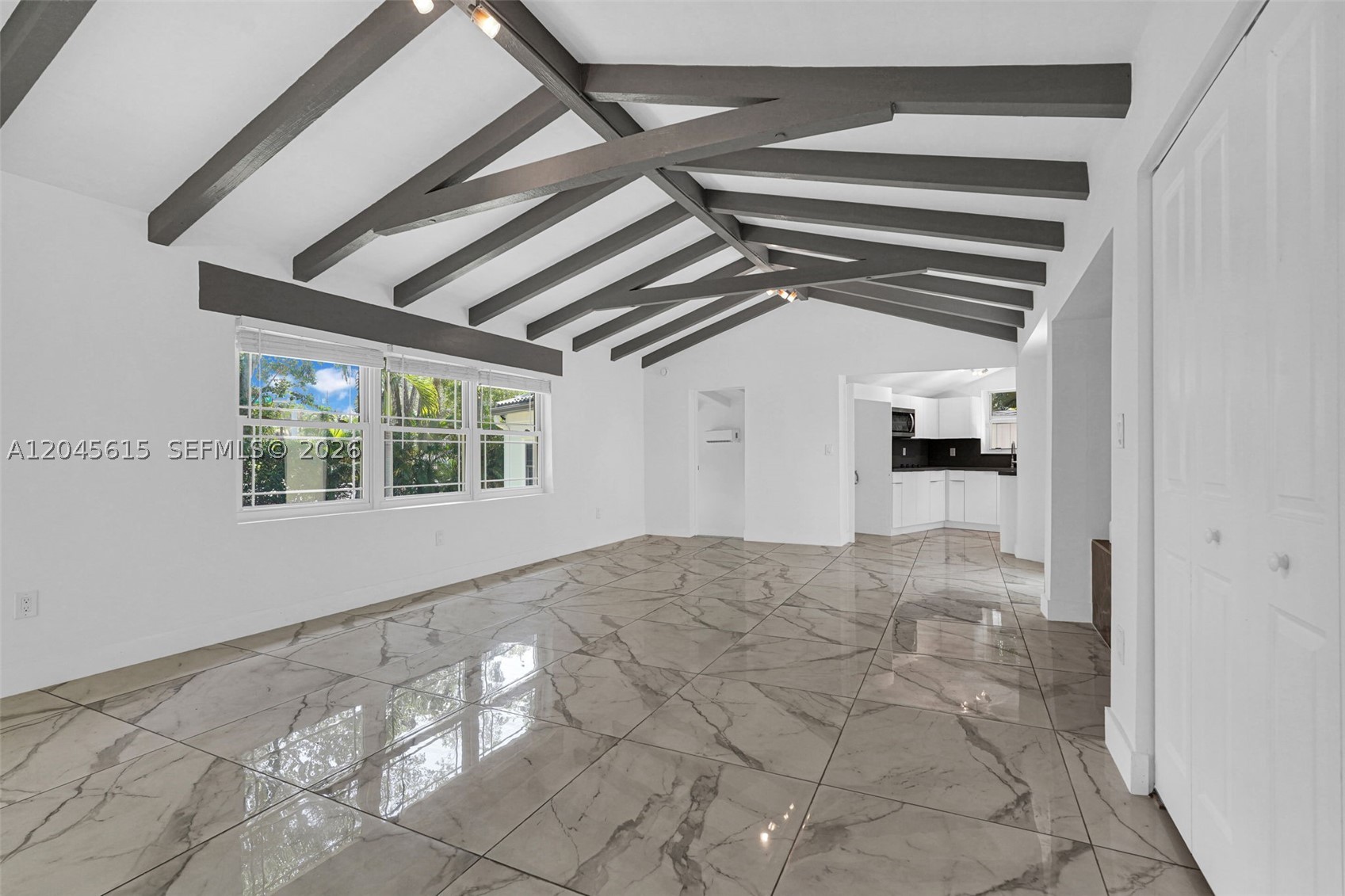 15 NE 95th St Miami Shores, FL 33138