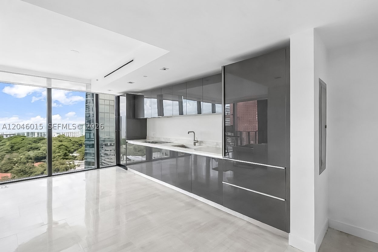 image Echo Brickell11