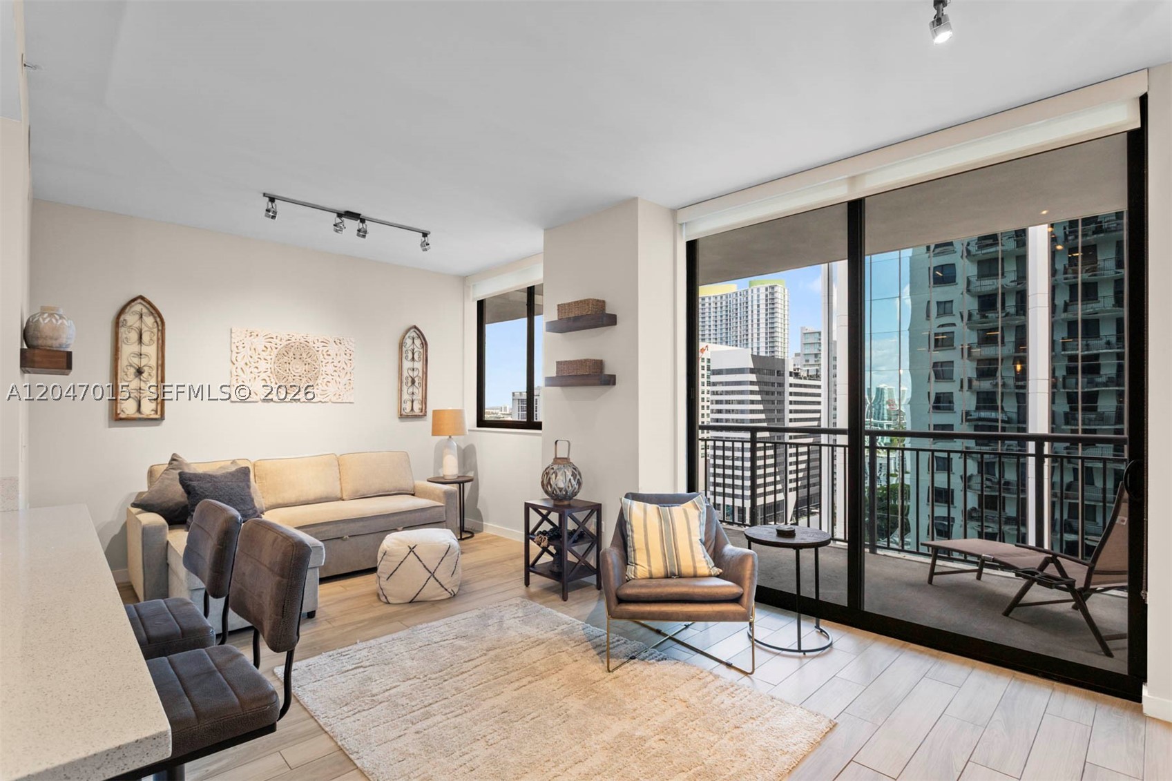 image Nine at Mary Brickell Village0