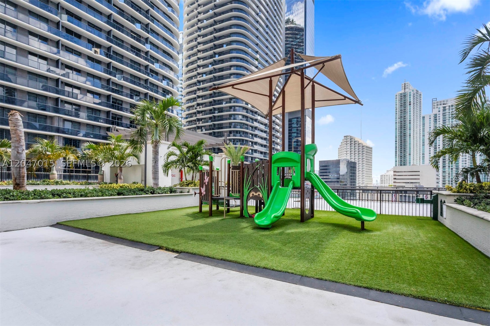 image Nine at Mary Brickell Village25