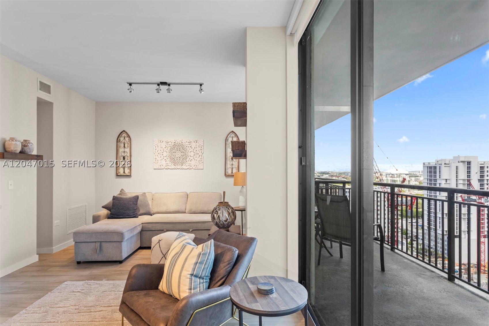 image Nine at Mary Brickell Village2