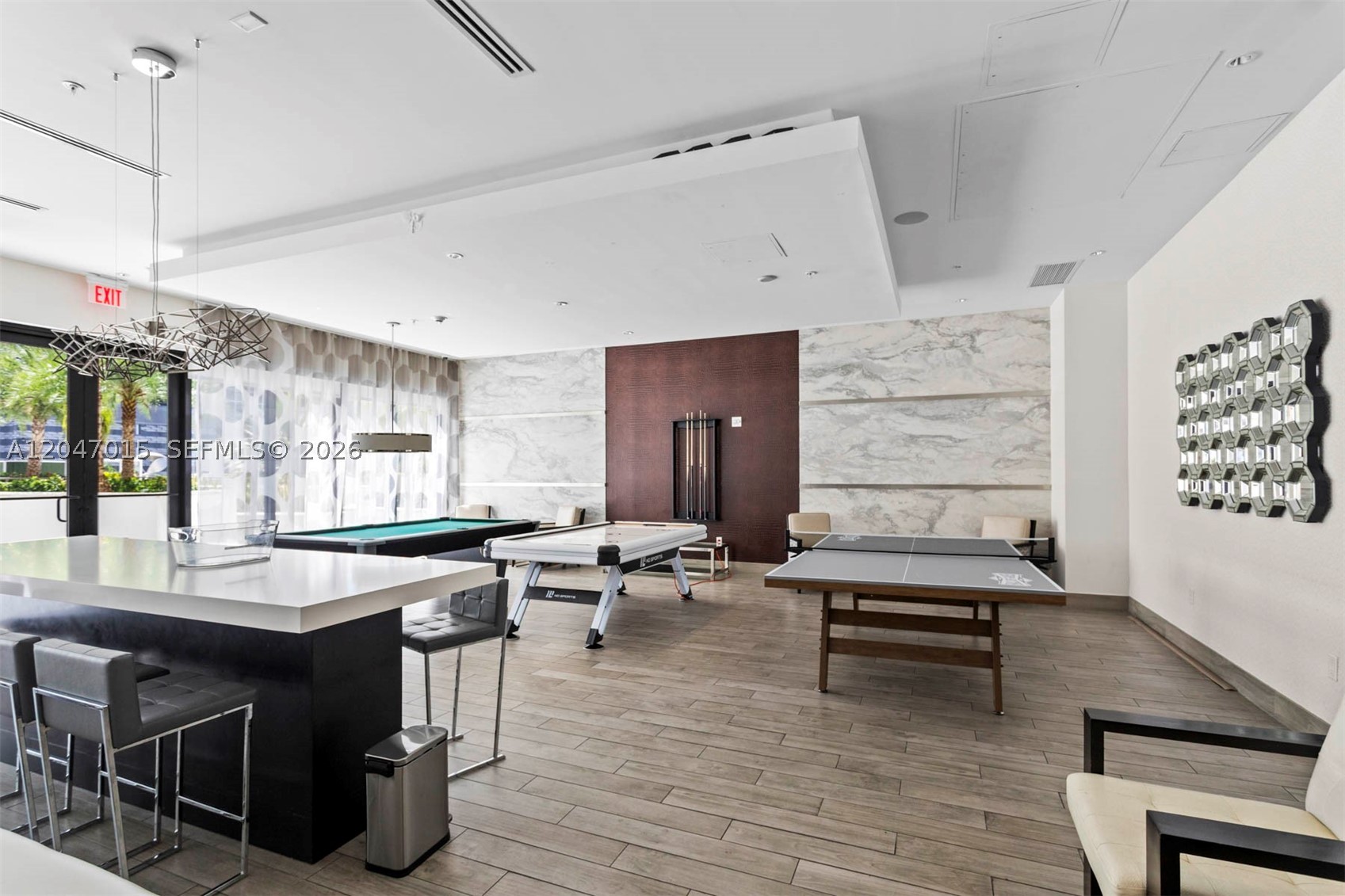 image Nine at Mary Brickell Village30