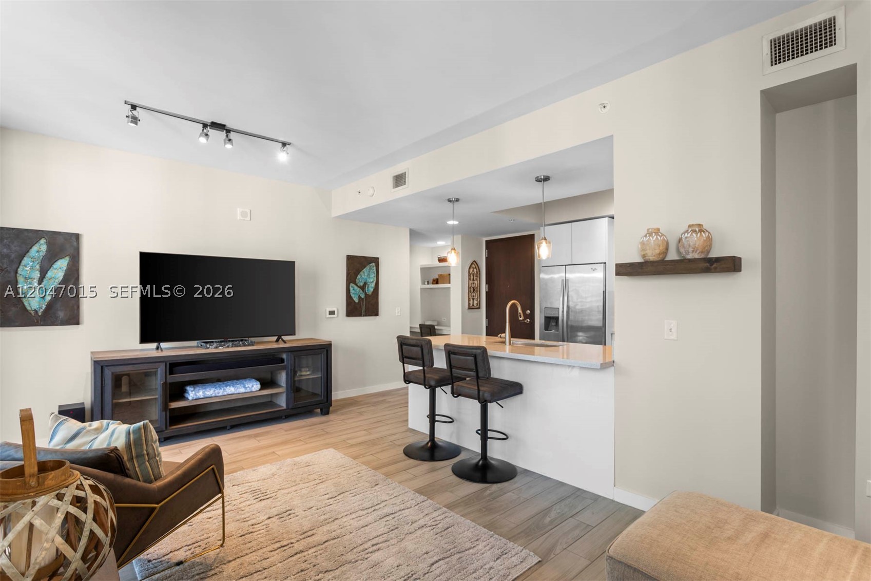 image Nine at Mary Brickell Village3