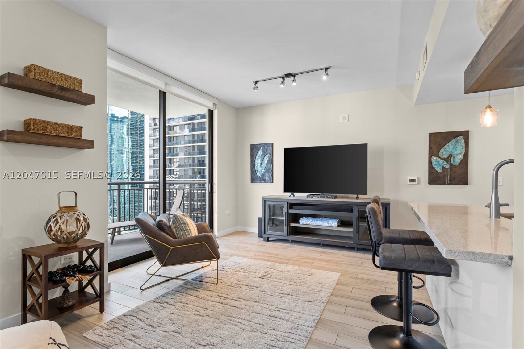 image Nine at Mary Brickell Village4